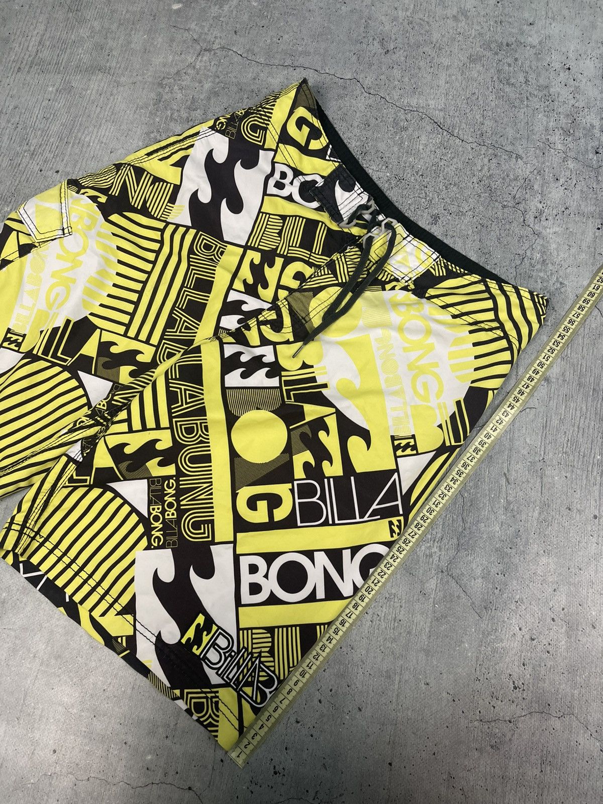 Billabong Vintage Billabong Board Shorts Signature Andy Irons Size US 33 - 7 Thumbnail