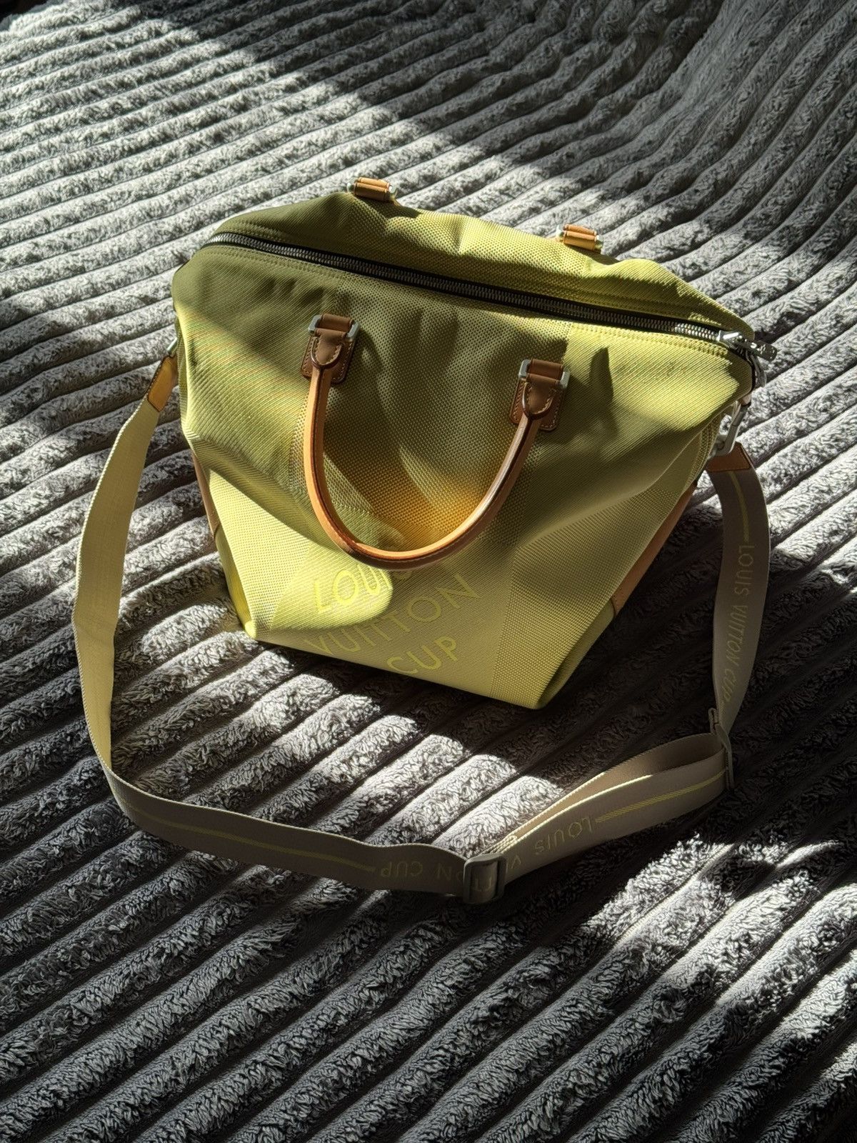 Louis Vuitton Louis Vuitton Limited Edition LV Cup America Cube Bag Size ONE SIZE - 1 Thumbnail