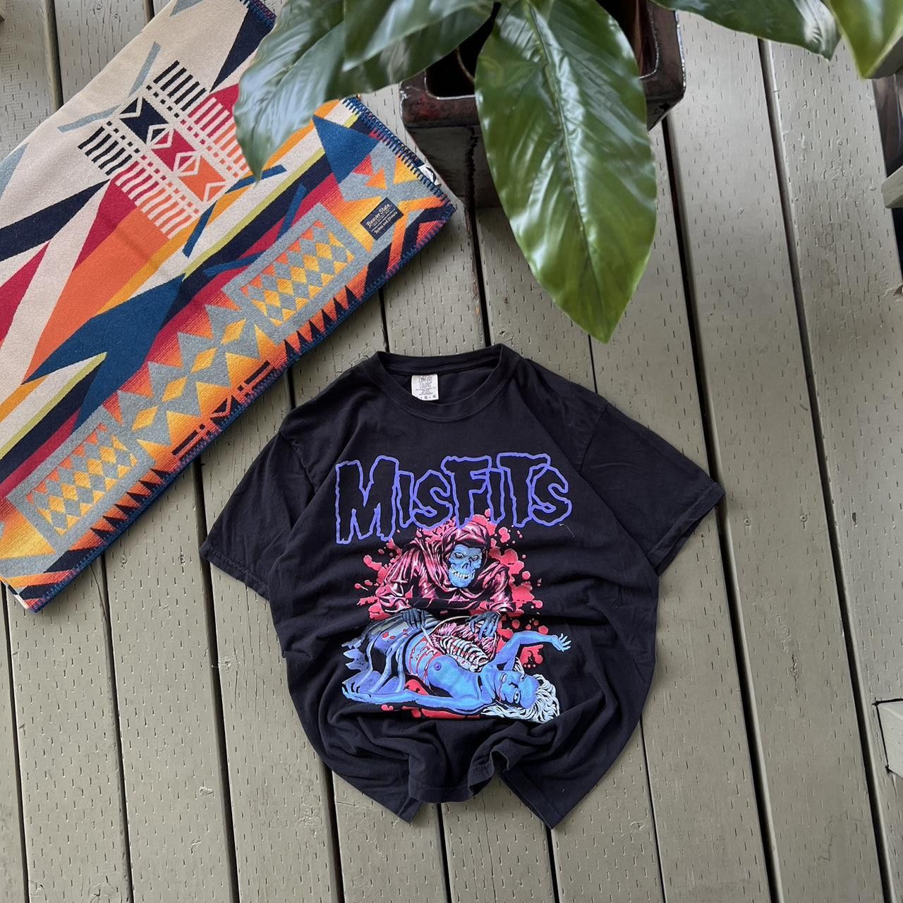 Misfits Y2K Vintage 2001 Misfits Helena Tee Shirt Punk Rock Band Size US L / EU 52-54 / 3 - 3 Thumbnail