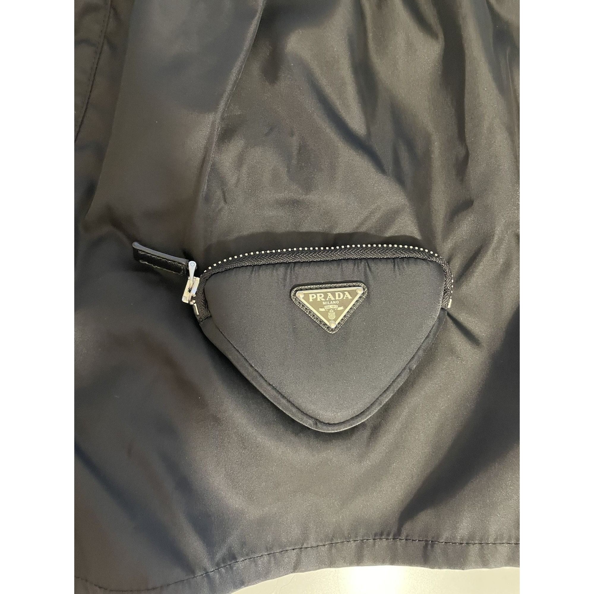 Prada Prada Black Nylon Drawstring Shorts W/ Detachable Pouch For Size 42" / US 20 - 12 Thumbnail