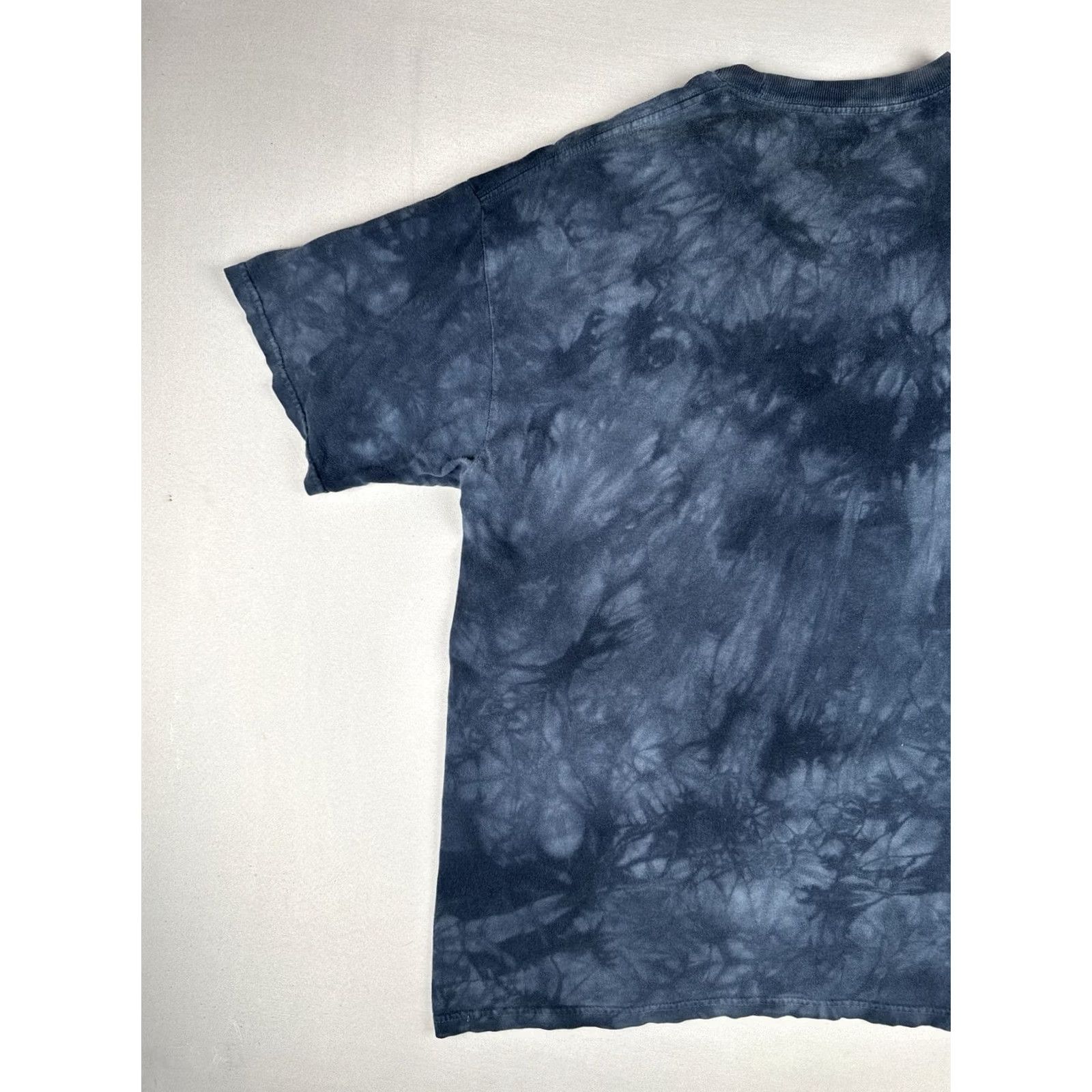 The Mountain The Mountain T Shirt XL Nature Animal Tie Dye Eagle Wolves Native Blue Mens Size US XL / EU 56 / 4 - 7 Thumbnail
