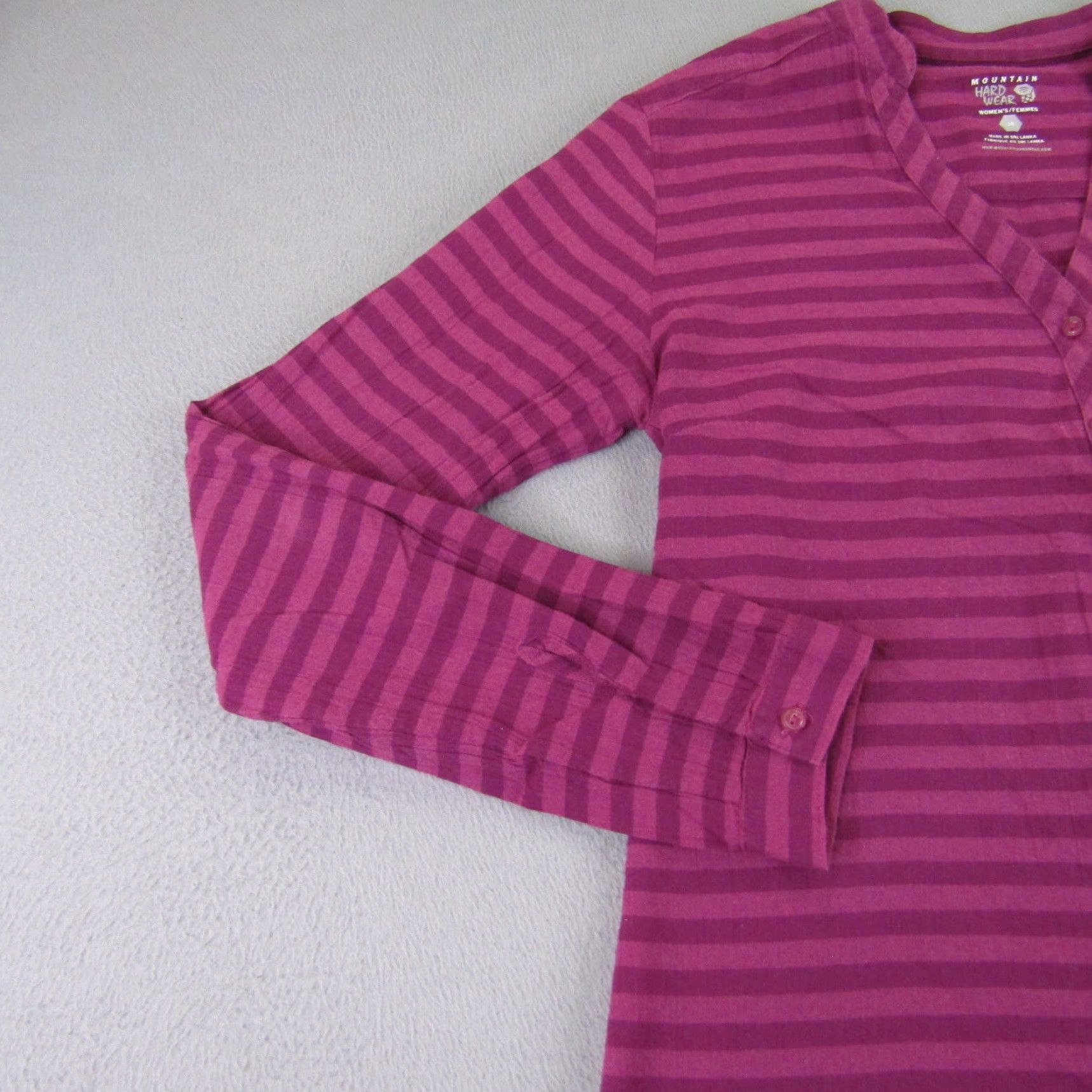 Mountain Hardwear Mountain Hardwear Shirt Womens 10 Pink Stripes Button Up V Neck Casual Outdoor Size L / US 10 / IT 46 - 3 Thumbnail