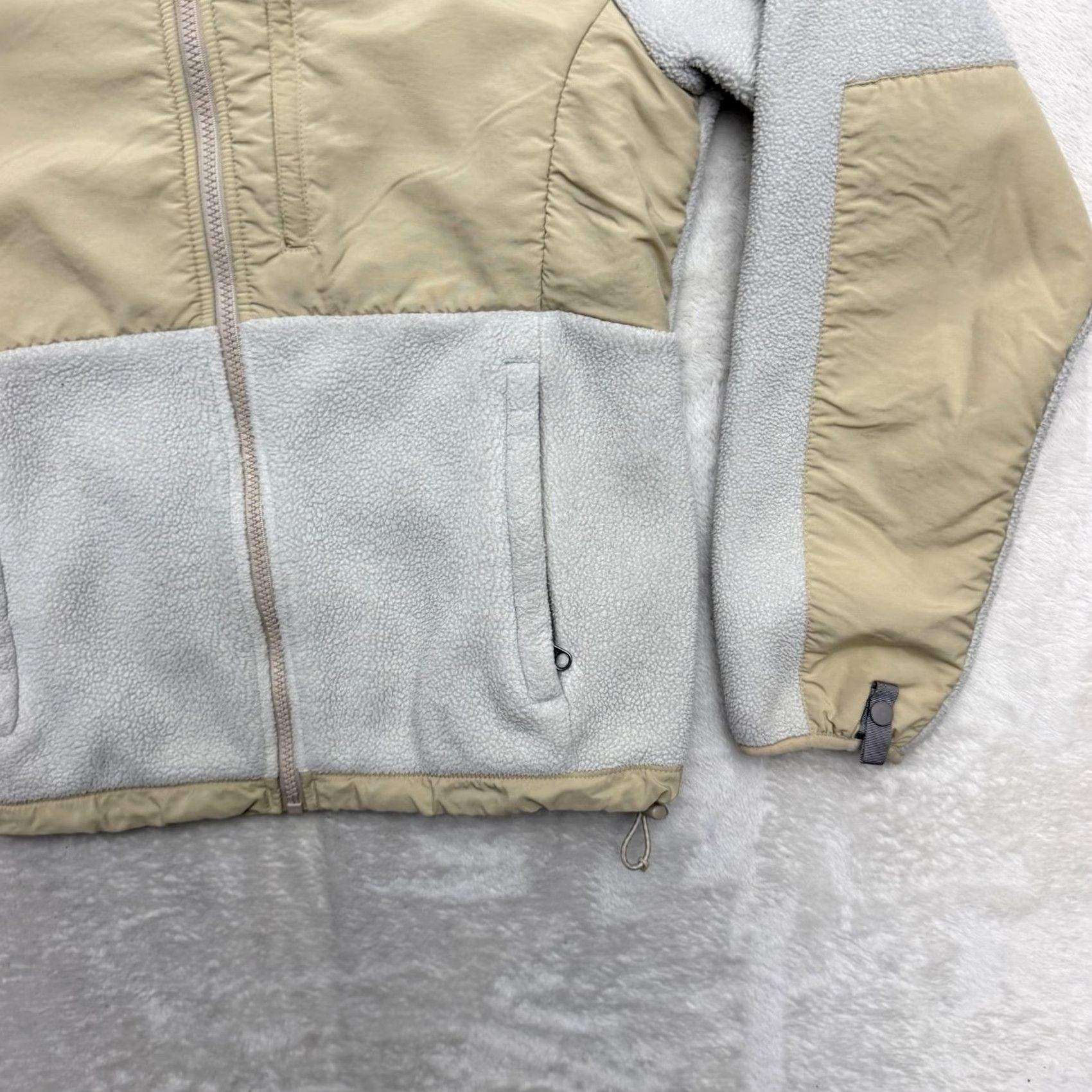 The North Face VINTAGE? No. The North Face Jacket Womens Small Gray Tan Polartec Fleece Full Zip Coat Warm Size S / US 4 / IT 40 - 4 Thumbnail