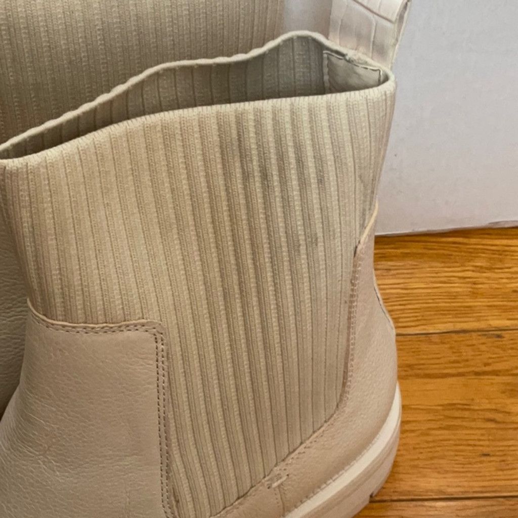 Dolce Vita Dolce vita Hoven H2O Bootie size: 9.5 Size US 9.5 / IT 39.5 - 5 Thumbnail