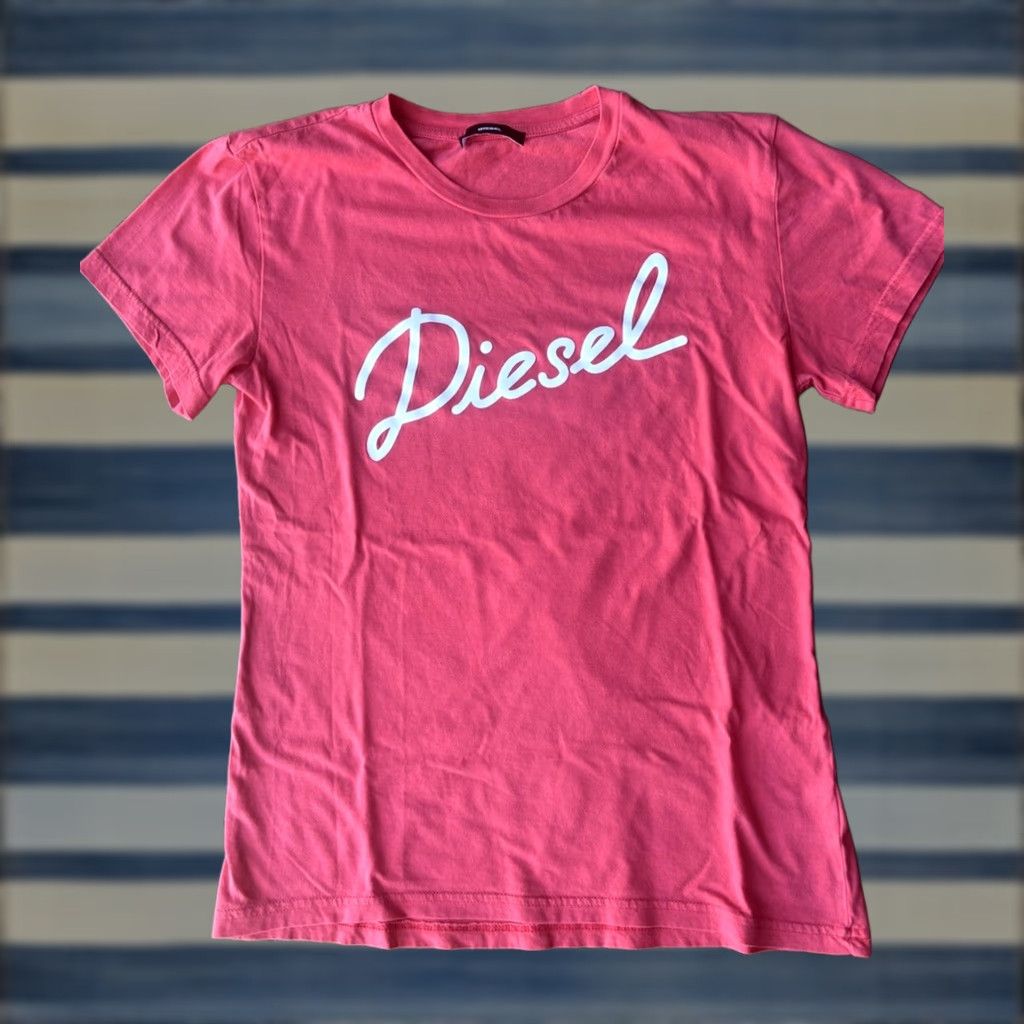 Diesel Diesel Logo Spell Out T Shirt Top Women’s Small Red Designer Fashion Shirt Women S Red Crew Neck Short Sleeve Pullover Casual Size S / US 4 / IT 40 - 1 Thumbnail