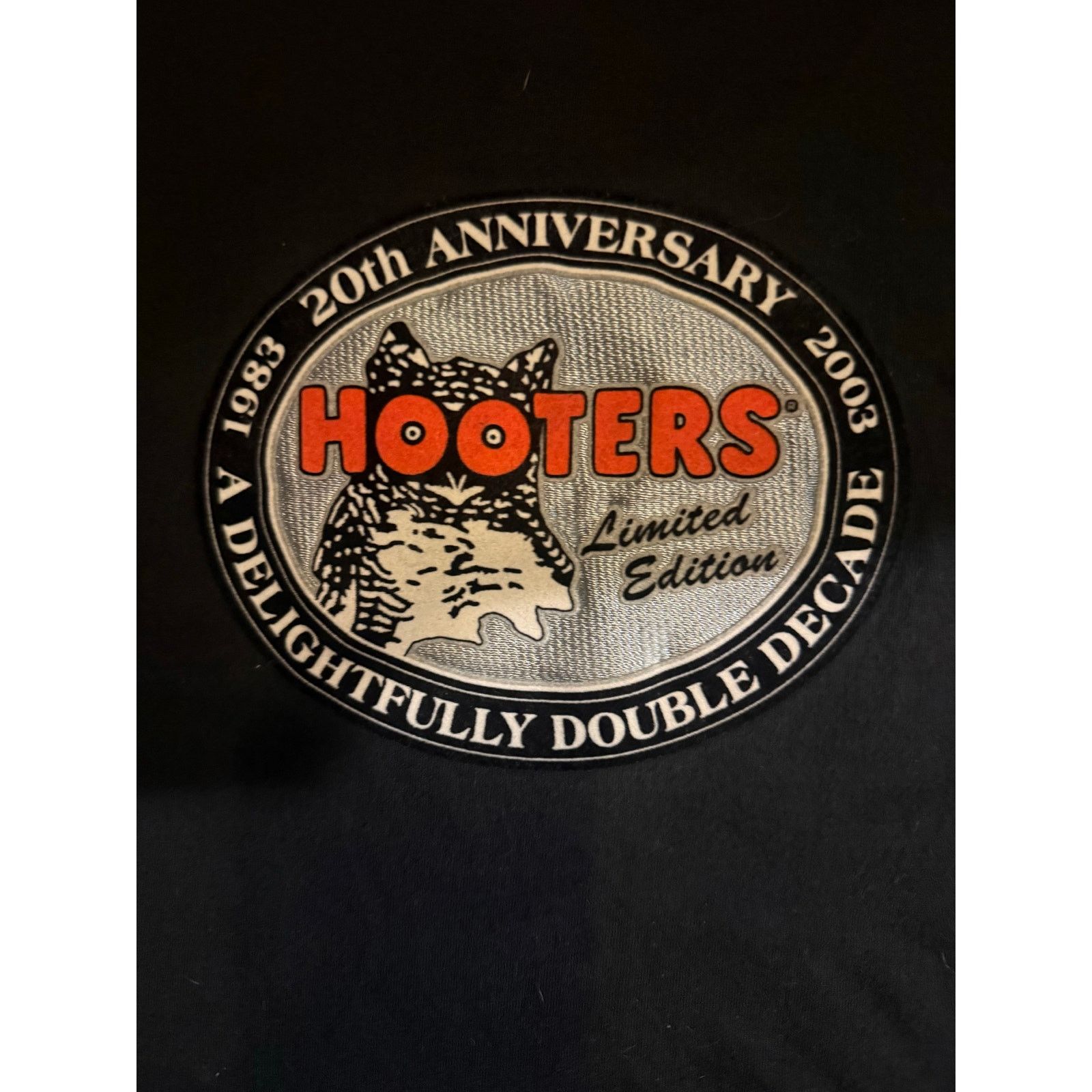Gildan Vintage Hooters Long Sleeve embroidered with felt Size US XL / EU 56 / 4 - 2 Thumbnail