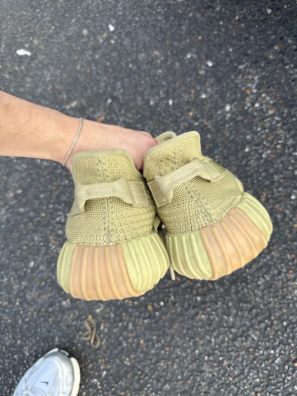 Yeezy Size 9.5 - adidas Yeezy Boost 350 V2 Sulfur Size US 9.5 / EU 42-43 - 5 Thumbnail