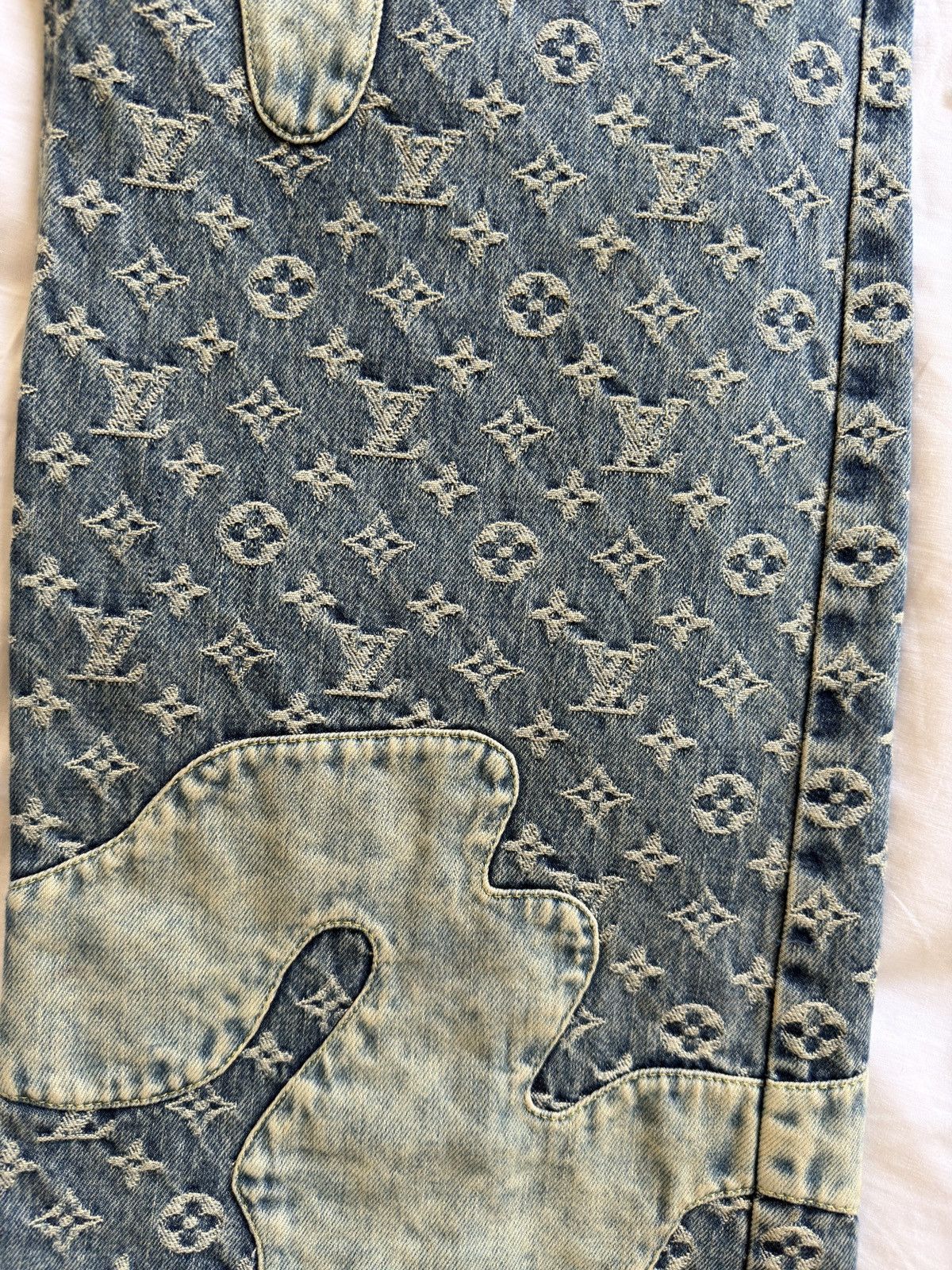 Louis Vuitton × Nigo LV x Nigo Monogram Crazy Denim Jeans Size US 33 - 14 Thumbnail