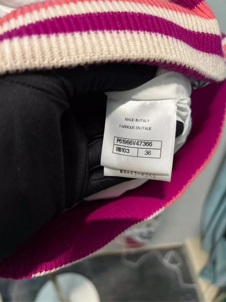 Chanel Chanel Ski series snowflake cotton suit coat Size XS / US 0-2 / IT 36-38 - 4 Thumbnail