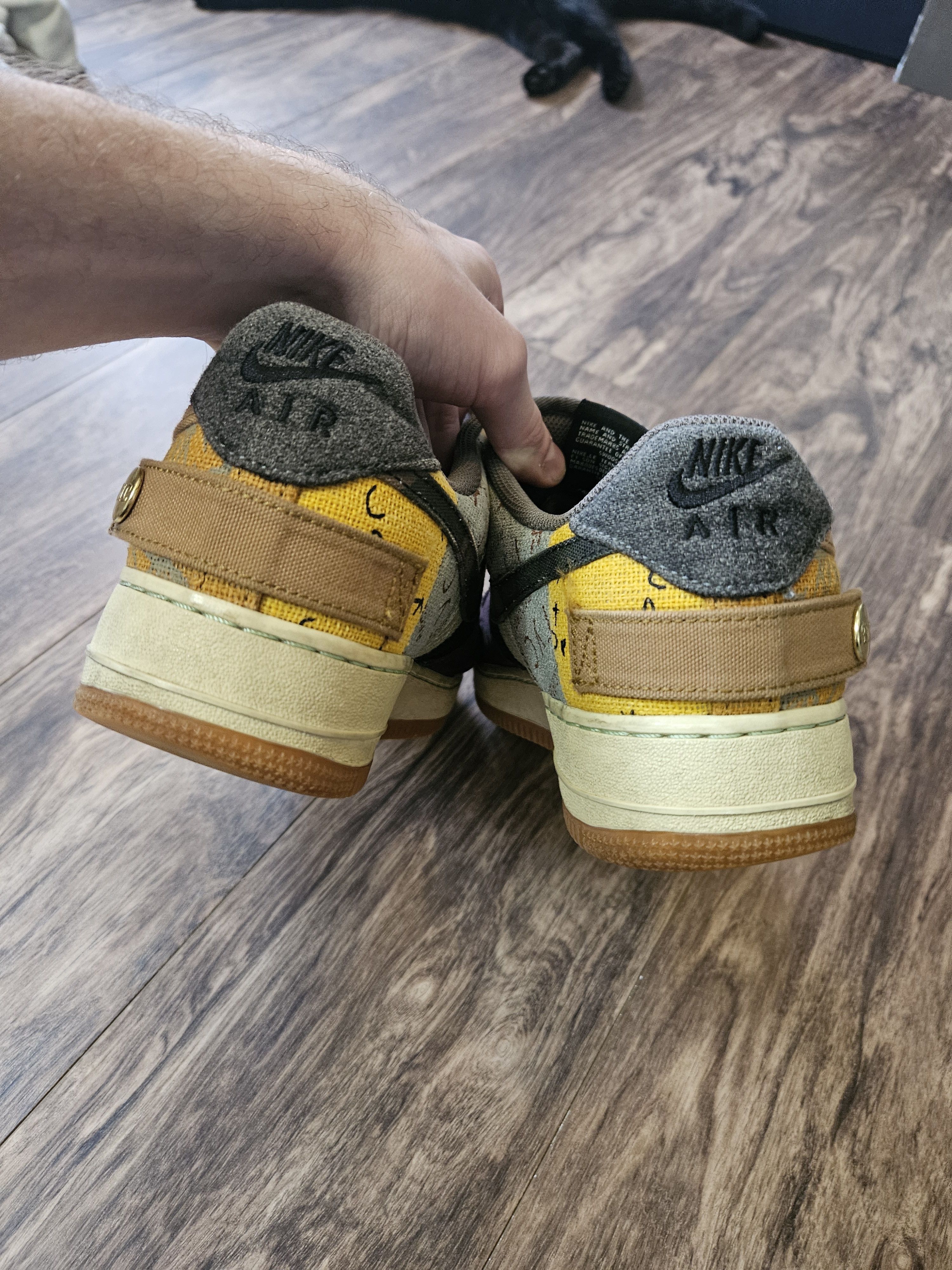 Nike × Travis Scott Travis Scott Cactus Jack Air Force 1 Low Size US 10.5 / EU 43-44 - 8 Thumbnail