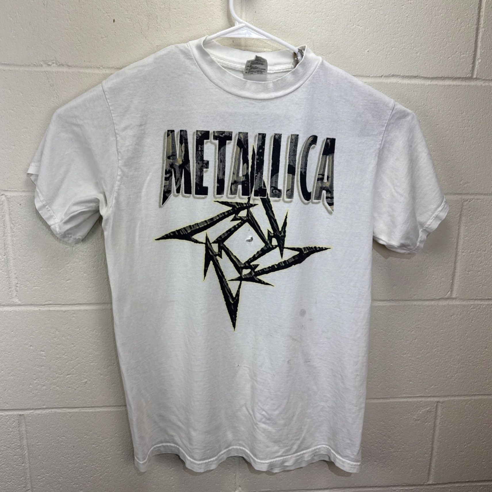 Tultex VINTAGE Metallica T-Shirt 1996 Load Concert Short Sleeve White Large 90s Band Logo Mens Size US L / EU 52-54 / 3 - 2 Thumbnail