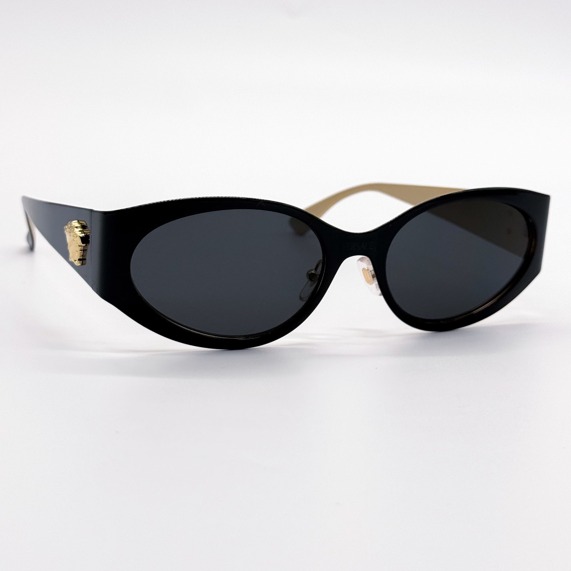 New Verasce VE2263 143387 Black Metal Women Sunglasses display picture 3