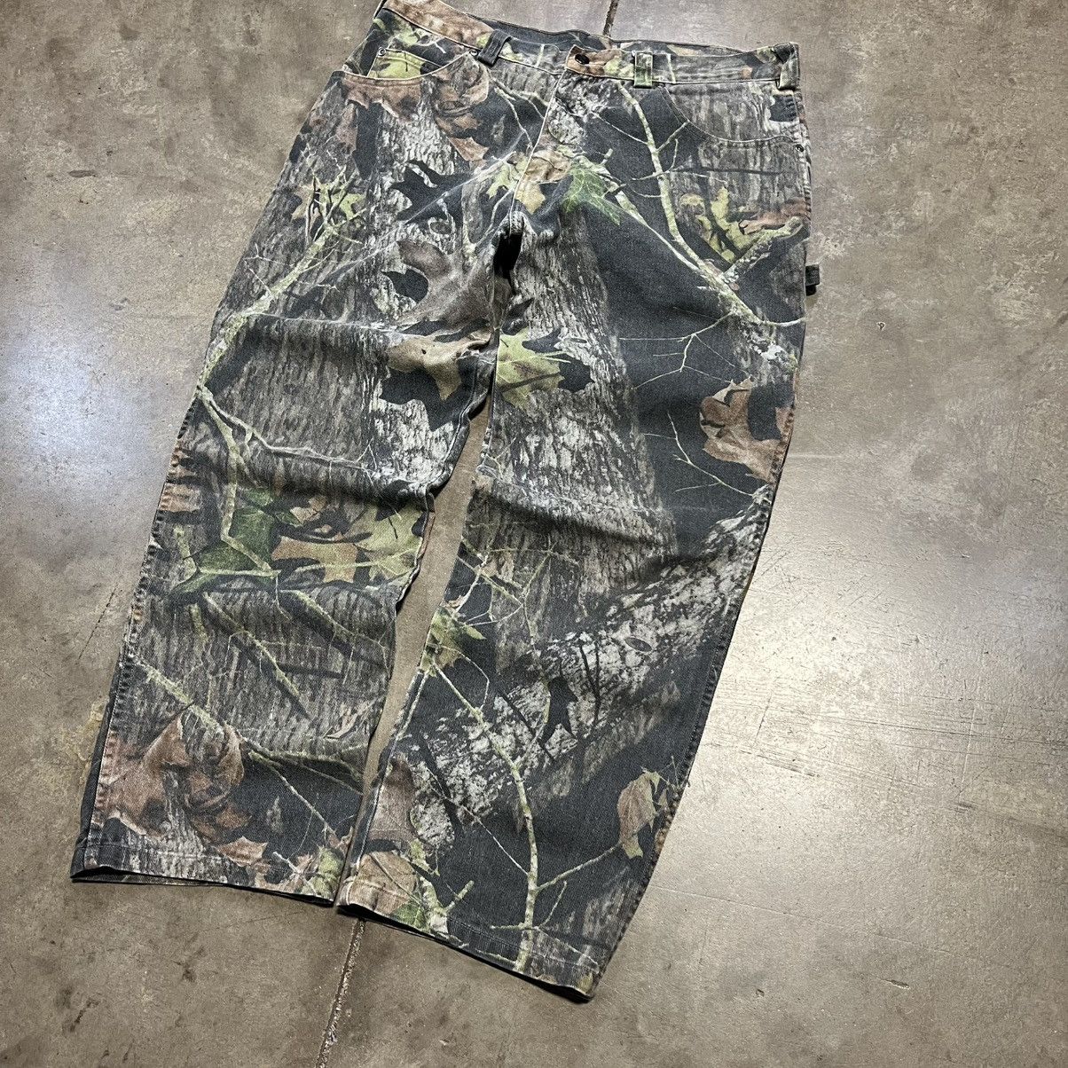 Vintage Vintage Camo Carpenter Pants Jeans Baggy Hunting Skater Y2K Size US 38 / EU 54 - 2 Thumbnail