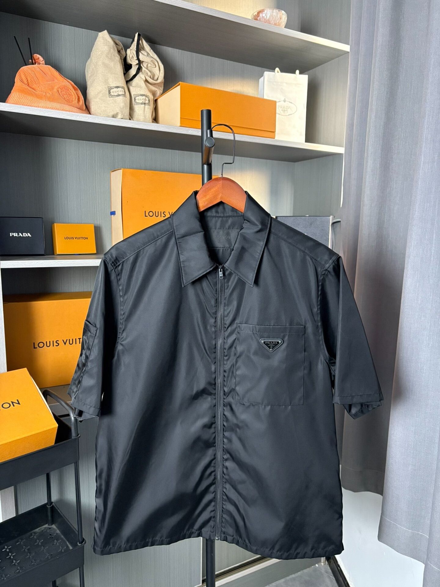 Prada Prada Black Shirt S Men Size US S / EU 44-46 / 1 - 1 Thumbnail