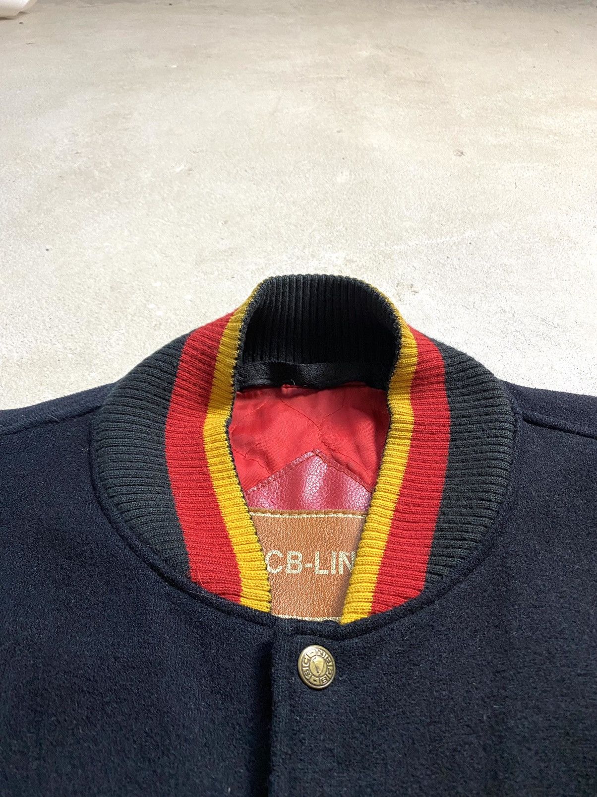 NHL Rare! Vintage 90s SC Bern Hockey Bear Bomber Jacket Y2K Size US M / EU 48-50 / 2 - 10 Thumbnail
