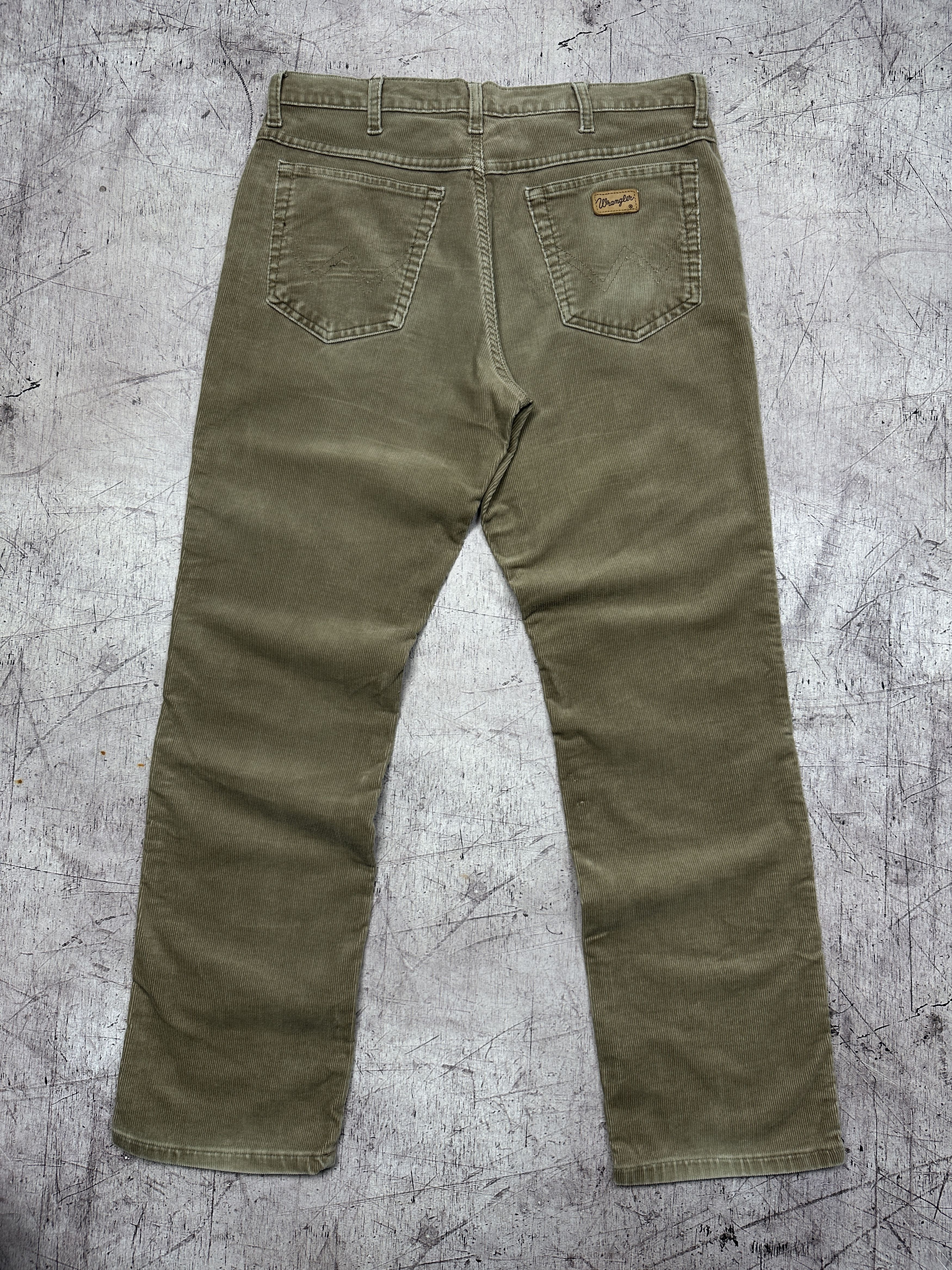 Wrangler Wrangler Vintage Mens Corduroy Denim Pants Size US 34 / EU 50 - 1 Thumbnail