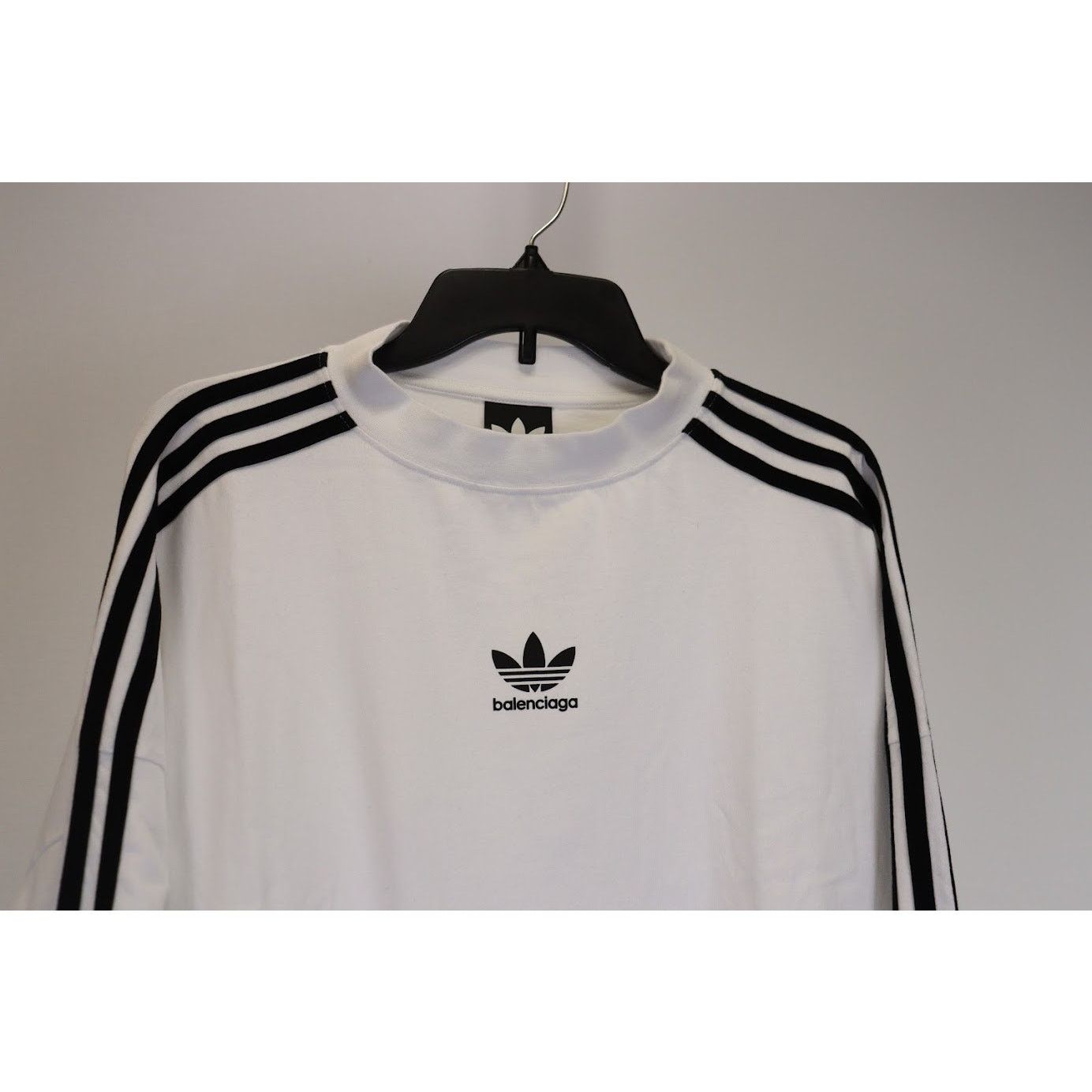 Adidas × Balenciaga o1rshd1 Long Sleeve T-Shirt in White Size US XL / EU 56 / 4 - 2 Thumbnail