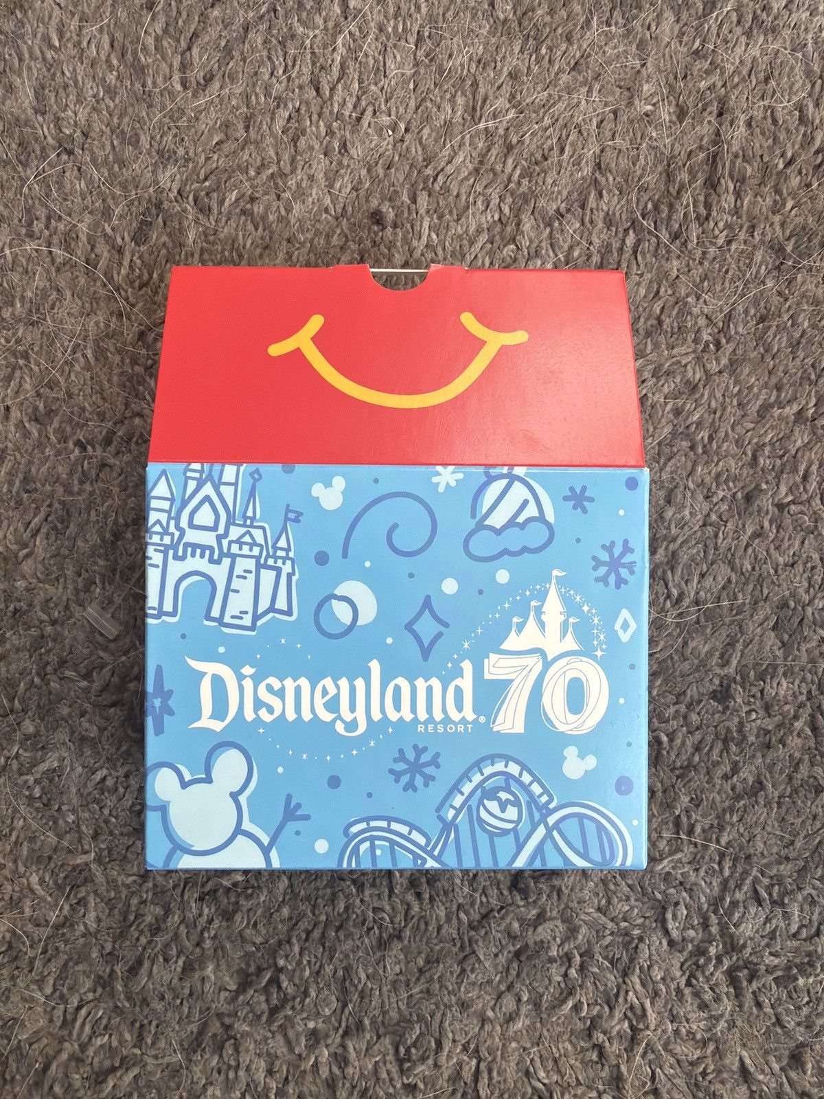 Disney 2025 McDonald’s Disneyland Resort Figures Size ONE SIZE - 6 Thumbnail