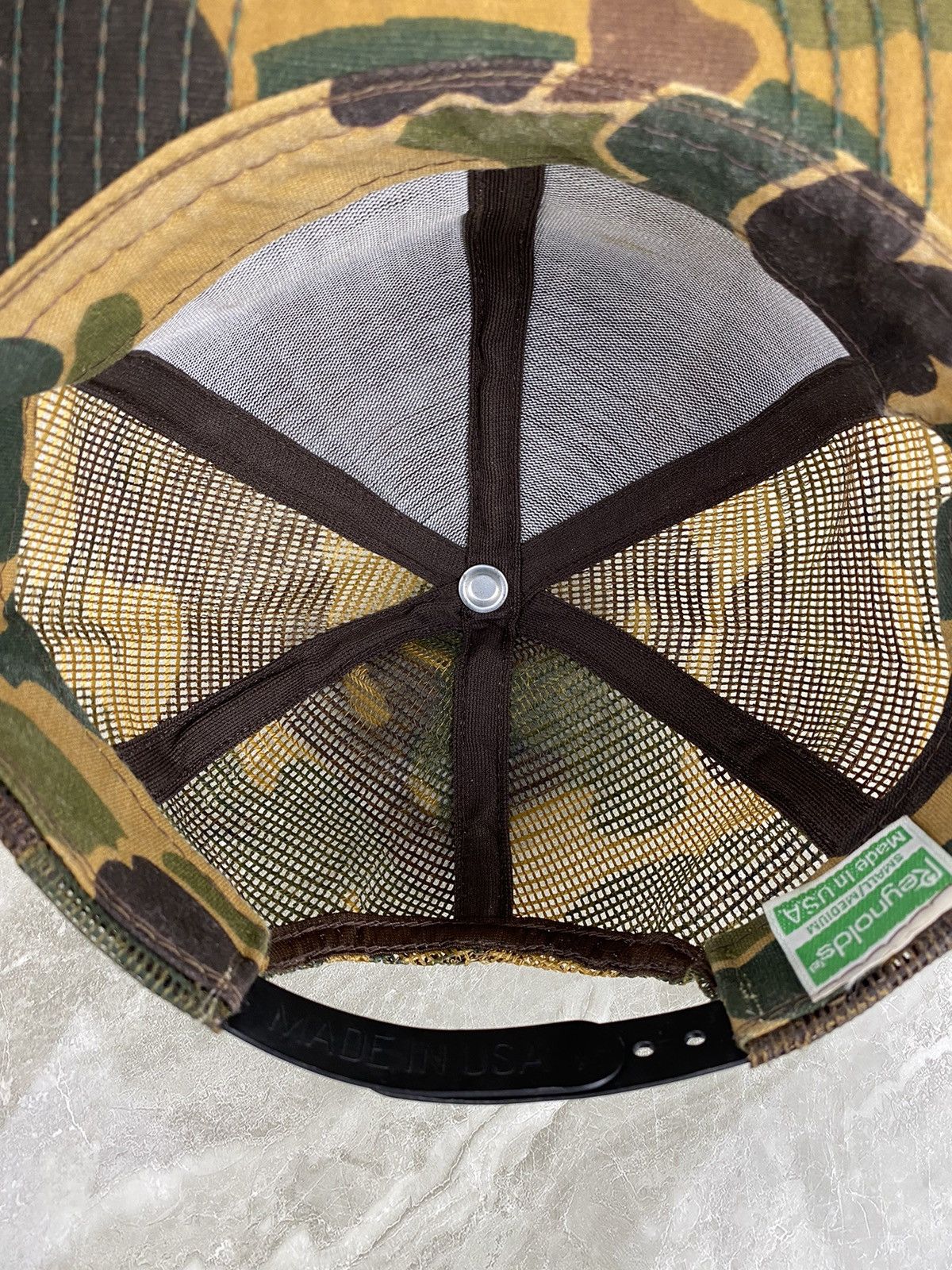 Vintage Vintage Army Camo Trucker Hat Size ONE SIZE - 5 Thumbnail