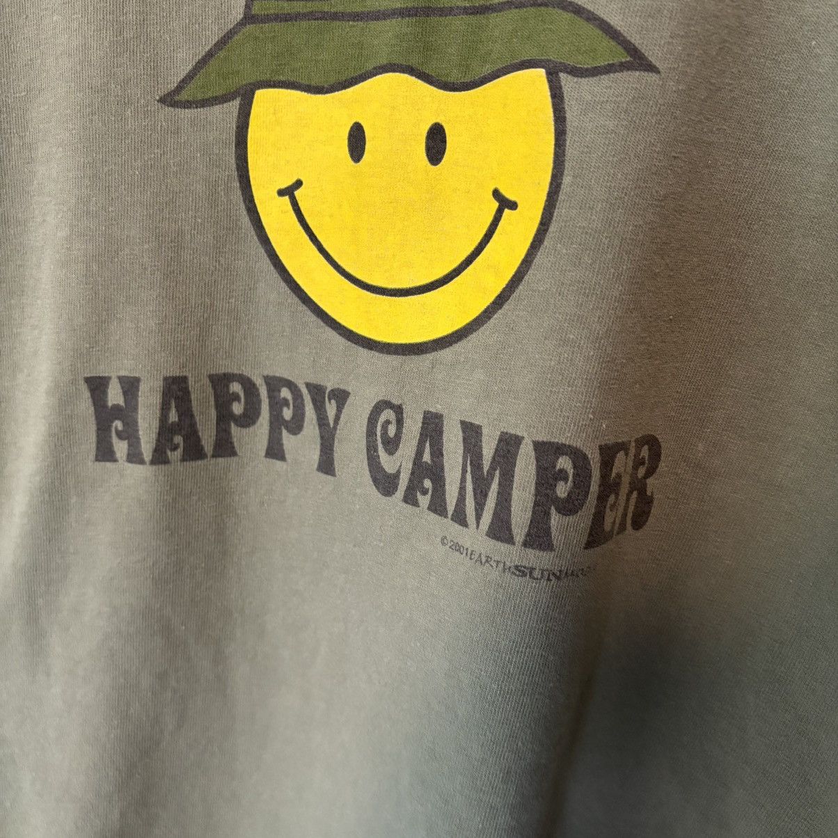 Vintage Faded Happy Camper 2001 T Shirt Y2K Smiley Face Shirt Size US M / EU 48-50 / 2 - 2 Thumbnail