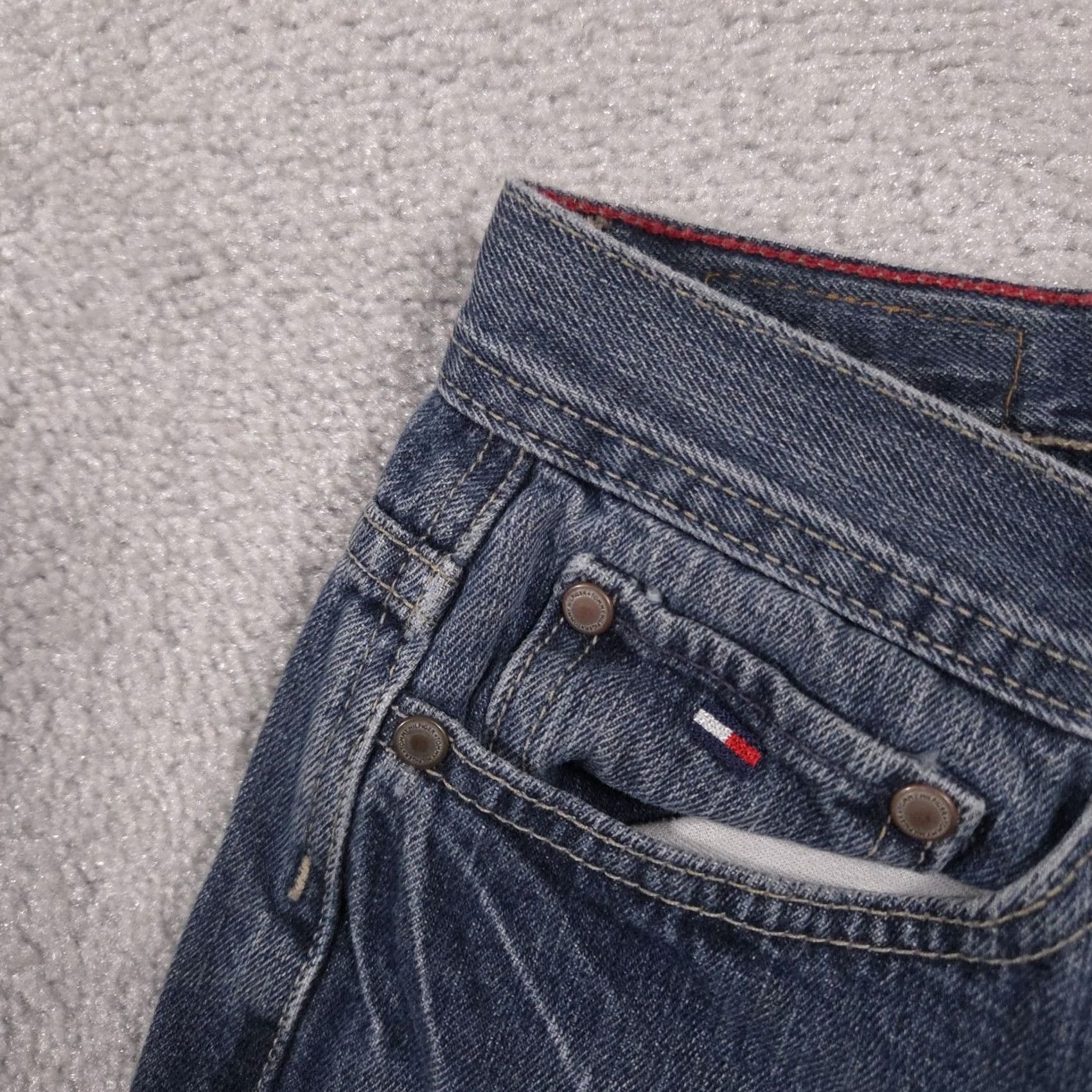 Tommy Hilfiger VINTAGE Tommy Hilfiger Jeans Womens 4 Blue Distressed High Rise Straight Leg Frayed Hem Size 27" / US 4 / IT 40 - 5 Thumbnail