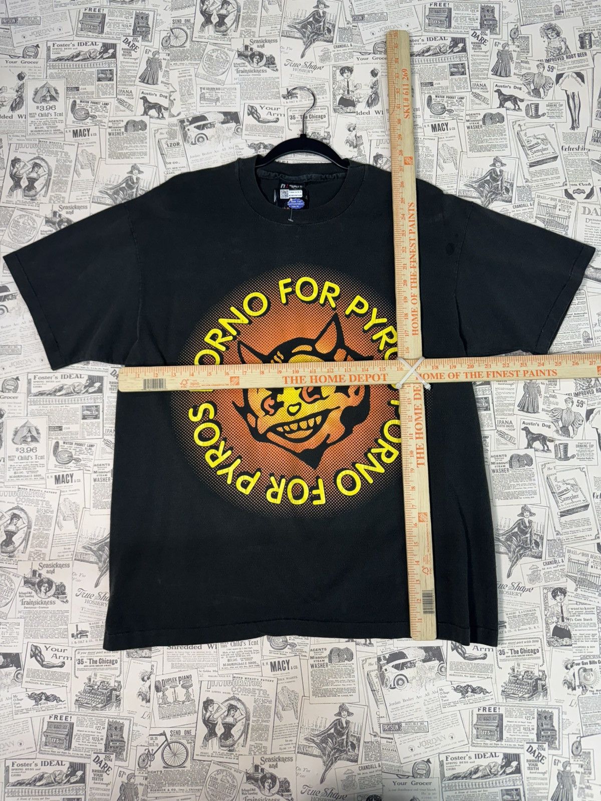 Giant XL - Vintage Y2K porno for Pyros rock band 90s giant t-shirt Size US XL / EU 56 / 4 - 4 Thumbnail