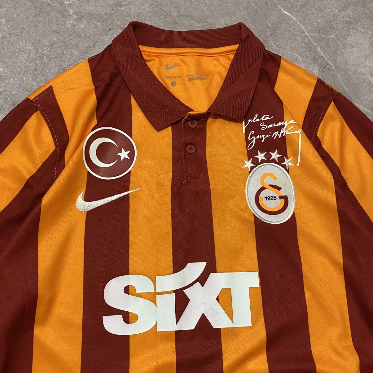 Nike ICARDI ! NIKE GALATASARAY TURKISH SOCCER JERSEY TEE Size US M / EU 48-50 / 2 - 2 Thumbnail