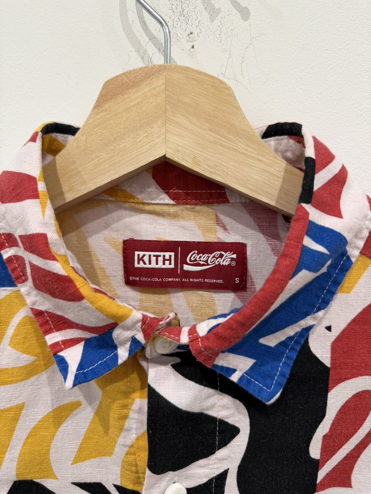 Kith Kith x Coca-Cola Hawaiian Button Up Multi Size: S Size US S / EU 44-46 / 1 - 3 Thumbnail