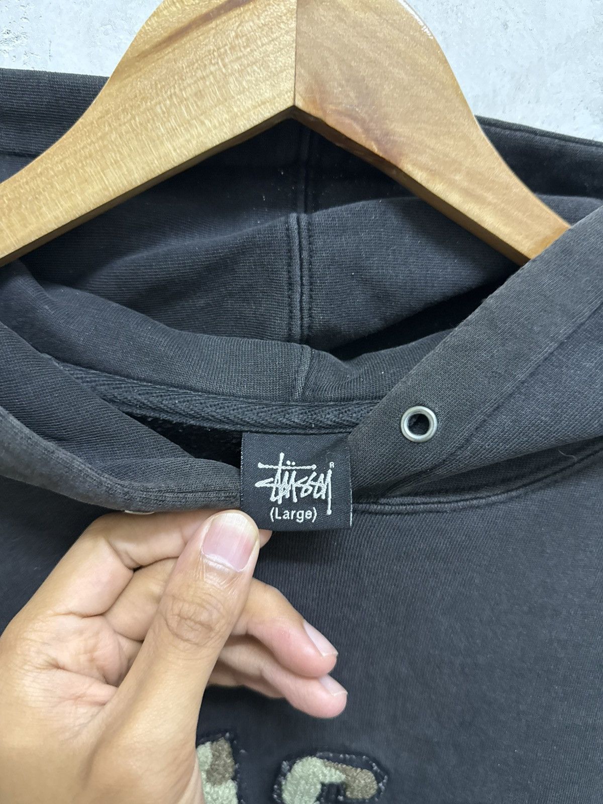 Stussy Vintage 90s Distressed Stussy Camouflage Sun Faded Hoodie Size US L / EU 52-54 / 3 - 4 Thumbnail