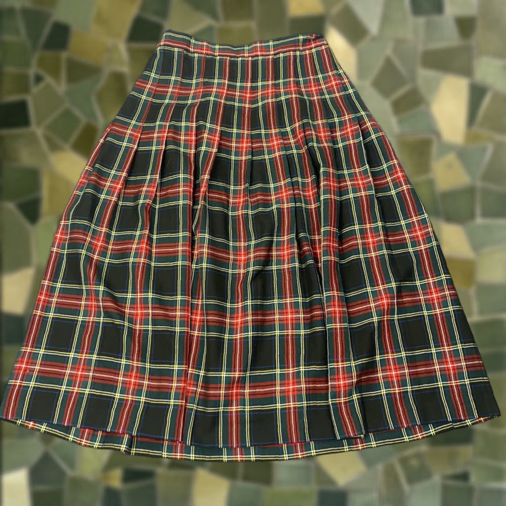 Vintage VINTAGE Plaid Midi Skirt Womens 10P Red Green Zip BFA Classics Size 32" / US 10 / IT 46 - 1 Thumbnail