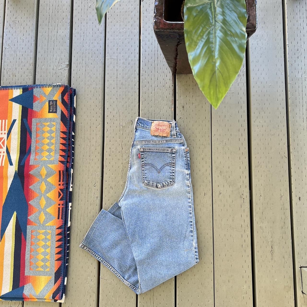 Levi's × Vintage Vintage Levis 550 Size US 26 / EU 42 - 1 Thumbnail