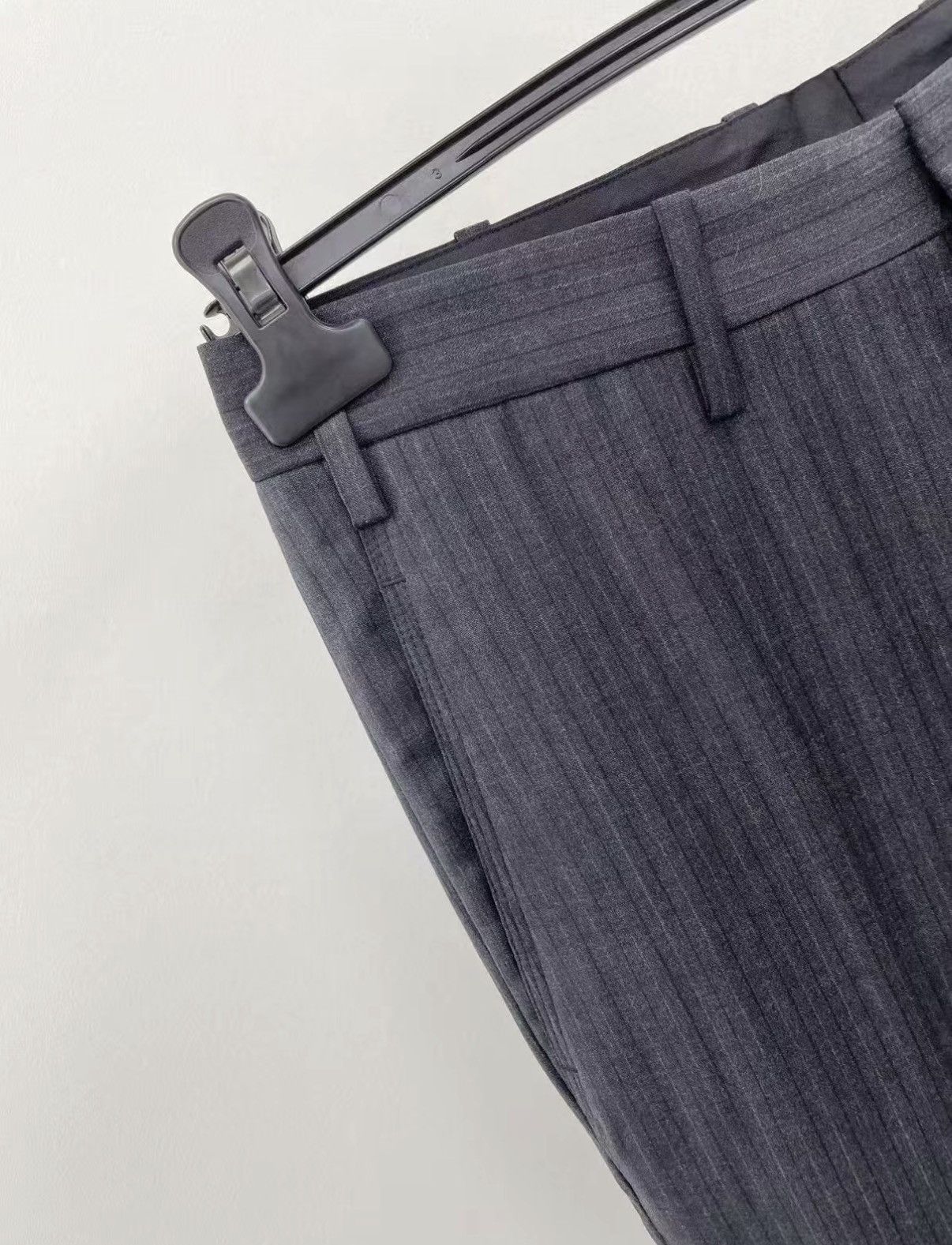 Neil Barrett Neil Barrett Wool Stretch Cropped Casual Pants J30 Size US 30 / EU 46 - 2 Thumbnail