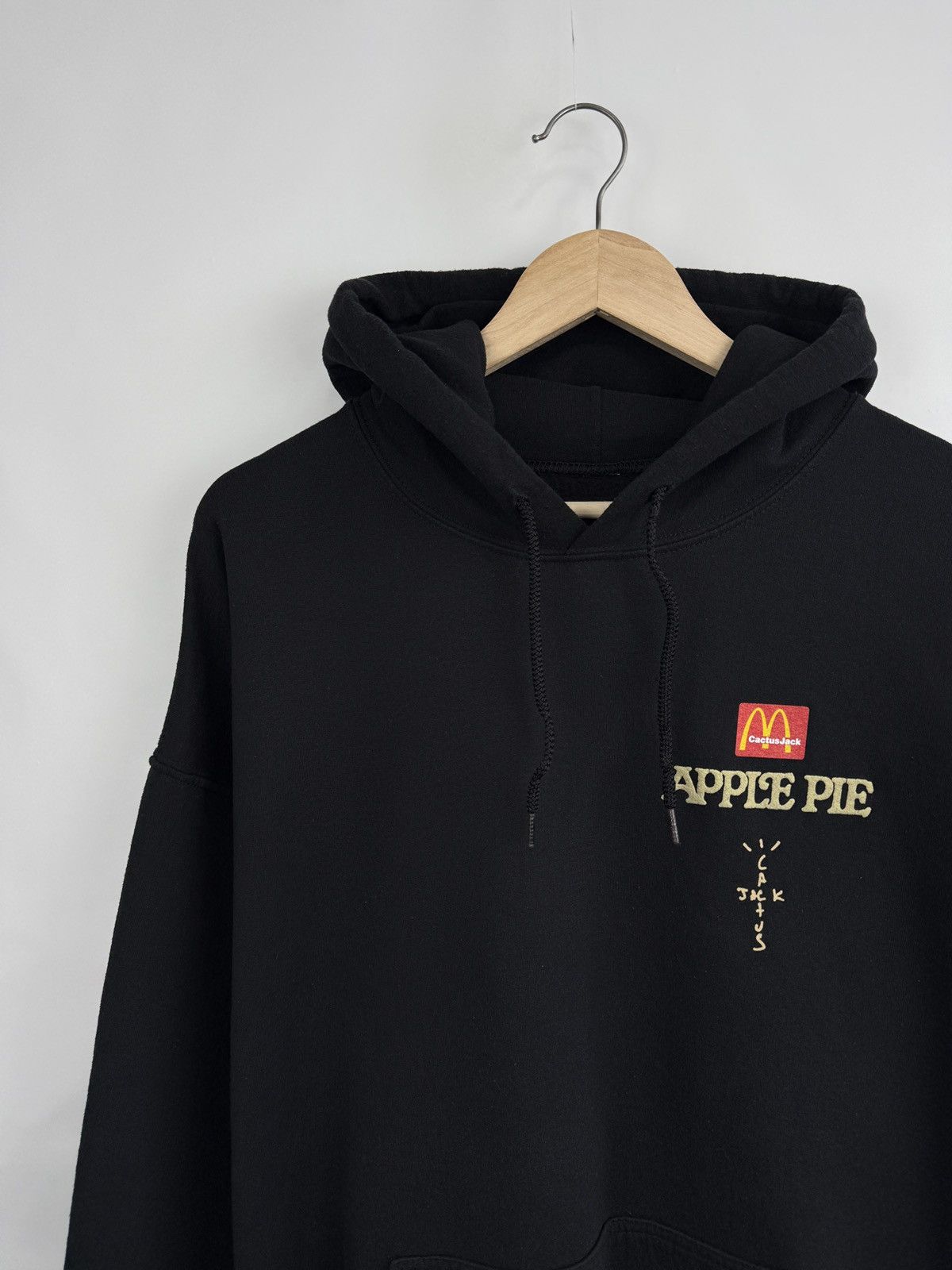 Travis Scott 🇺🇸 Travis Scott McDonalds Apple Pie Cactus Jack Hoodie Rare Size US L / EU 52-54 / 3 - 4 Thumbnail