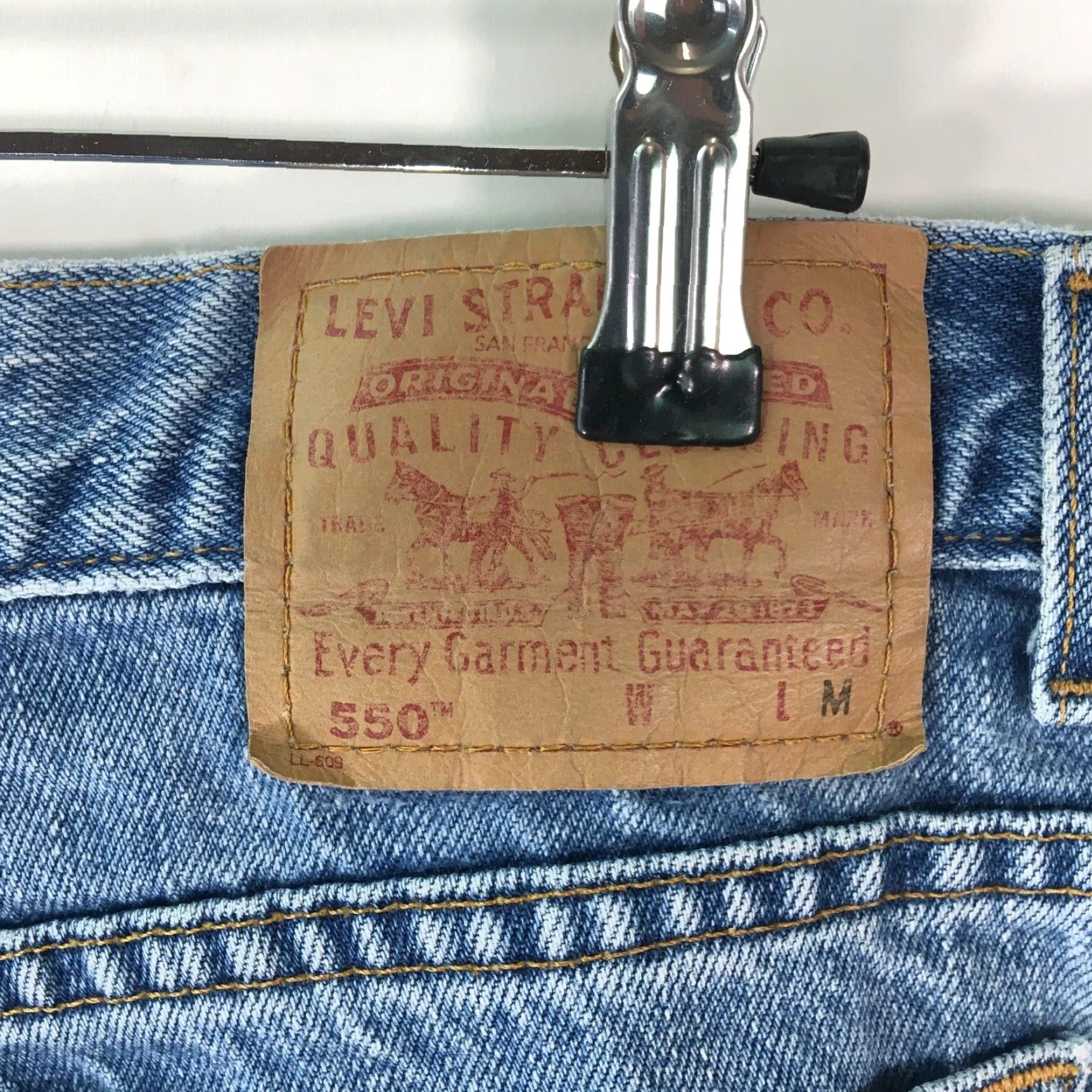 Levi's Levi's 550 Jeans - Men - Straight Leg - Regular - Size 34x30 - Medium Blue Denim - Belt Loops - Cotton - 34 Waist 30 Inseam - Vintage Classic Style Size US 34 / EU 50 - 6 Thumbnail