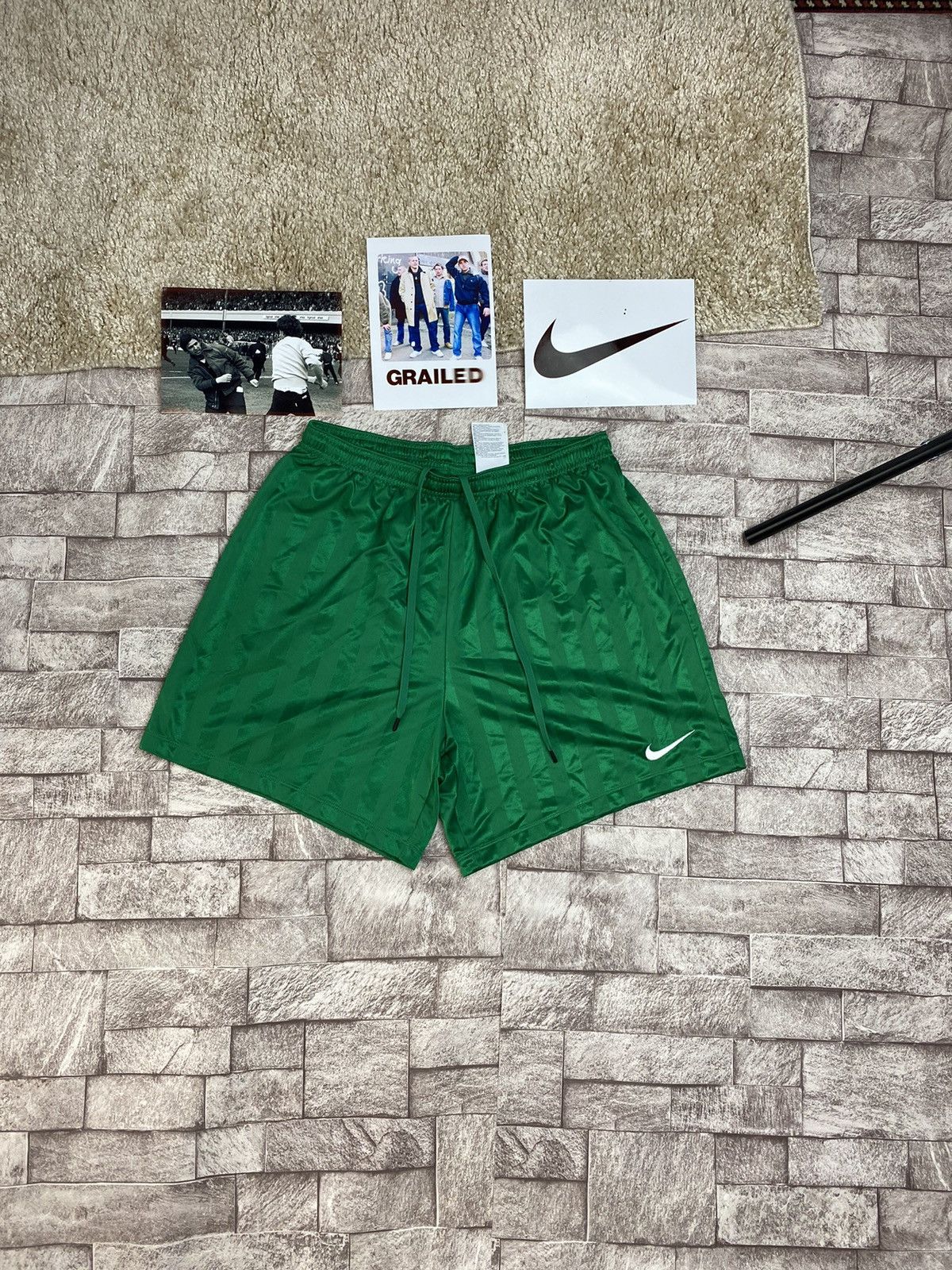 Nike × Vintage Hype Vintage Nike SOCCER Shorts XL Size US 36 / EU 52 - 1 Thumbnail
