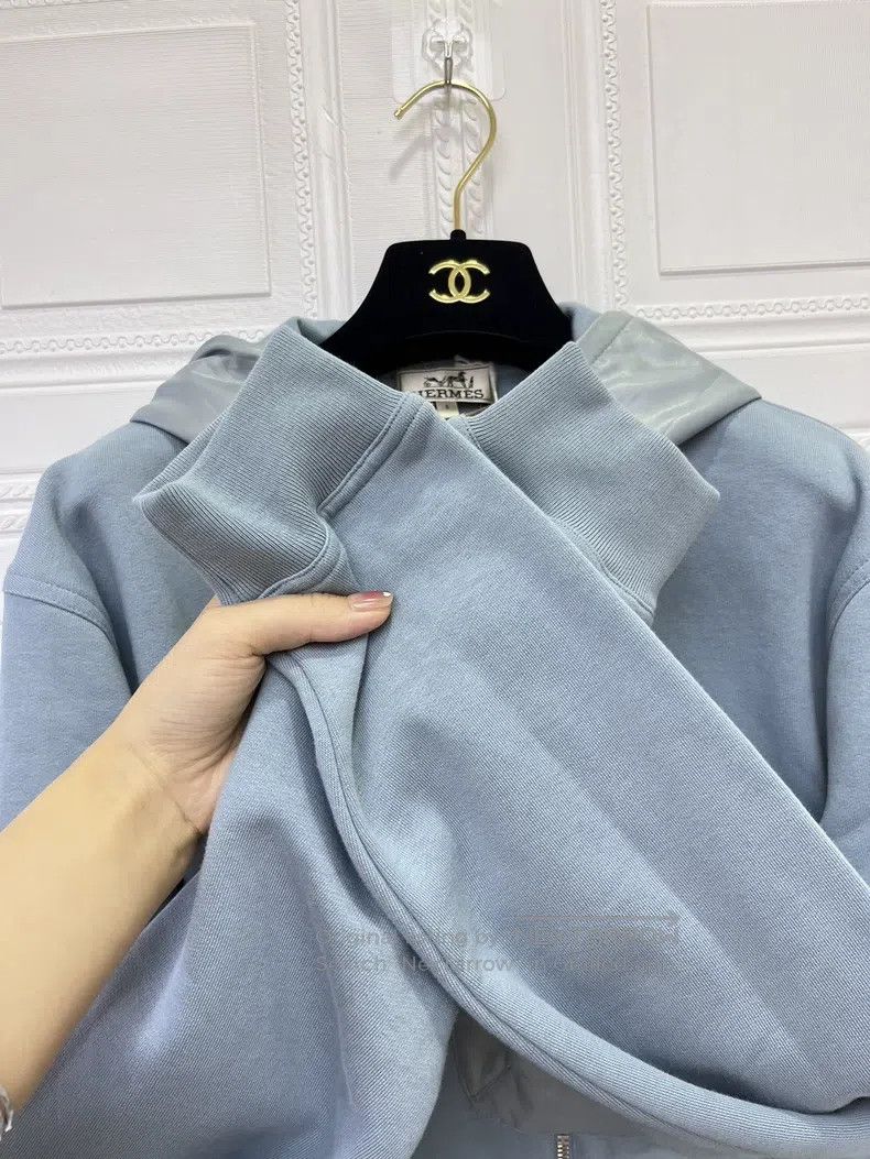 Hermes Hermes Patched Hooded Sweatshirt Size US S / EU 44-46 / 1 - 3 Thumbnail