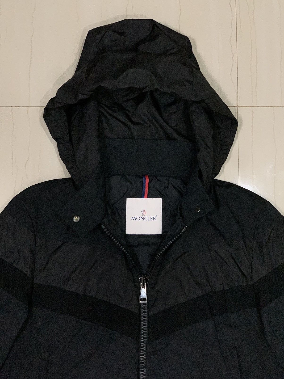 Moncler MONCLER GLAREOLE GIUBBOTTO JACKET Size L / US 10 / IT 46 - 4 Thumbnail