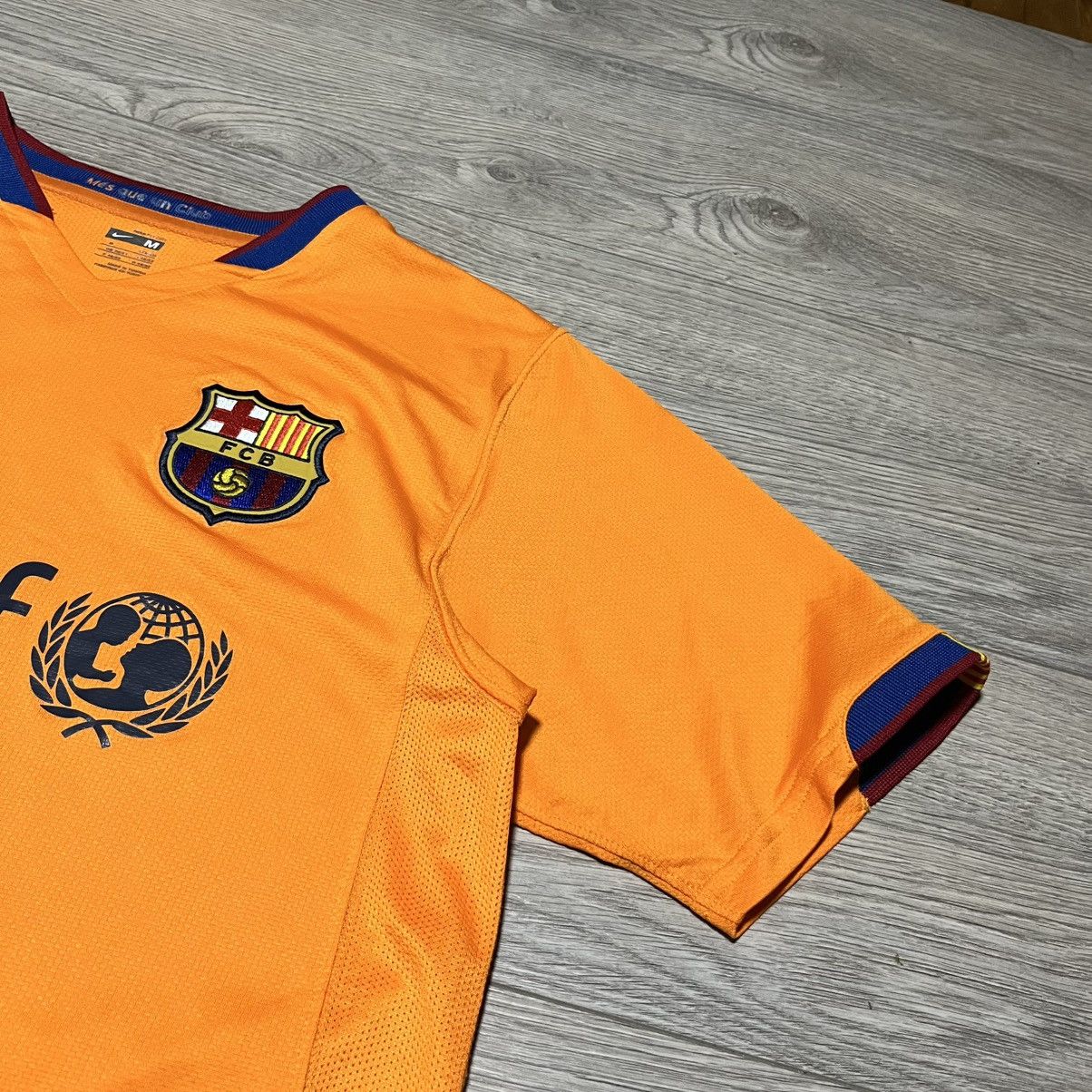 Nike Barcelona Ronaldinho Nike Jersey Size US M / EU 48-50 / 2 - 4 Thumbnail