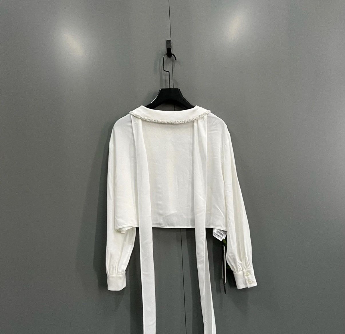 Miu Miu Miu Miu White Collar Rhinestone Logo Shirt J41 Size XS / US 0-2 / IT 36-38 - 2 Thumbnail