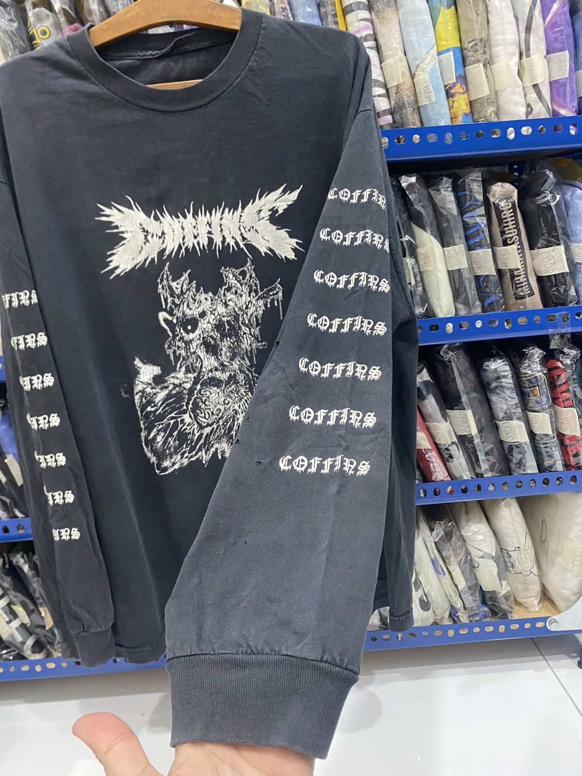 Band Tees DISTRESSED COFFFINS METAL BAND TEES Size US XL / EU 56 / 4 - 5 Thumbnail