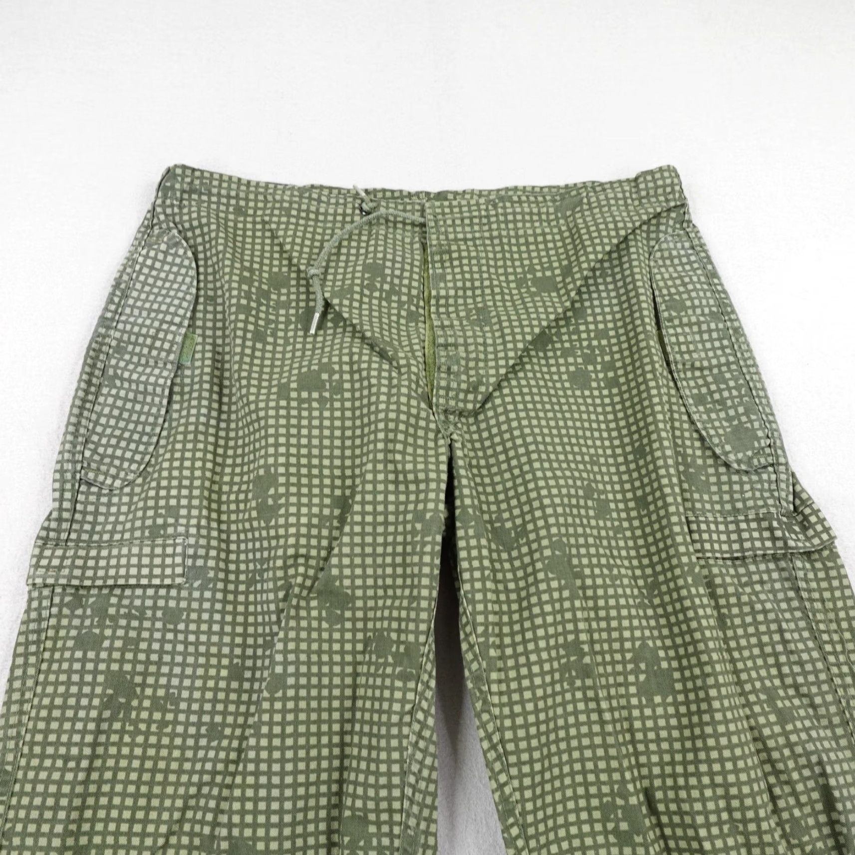 Vintage VINTAGE US ARMY PANTS Medium Desert Night Camo Camouflage 80s Cold War Trousers Men Regular Cargo Green Camouflage Pattern Workwear Mens Size US 31 - 2 Thumbnail