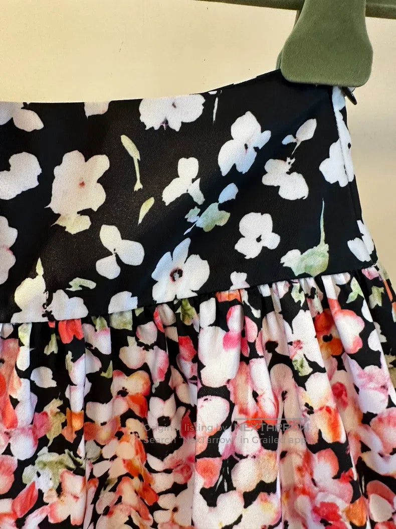 Valentino Valentino Skirt Size M / US 6-8 / IT 42-44 - 2 Thumbnail