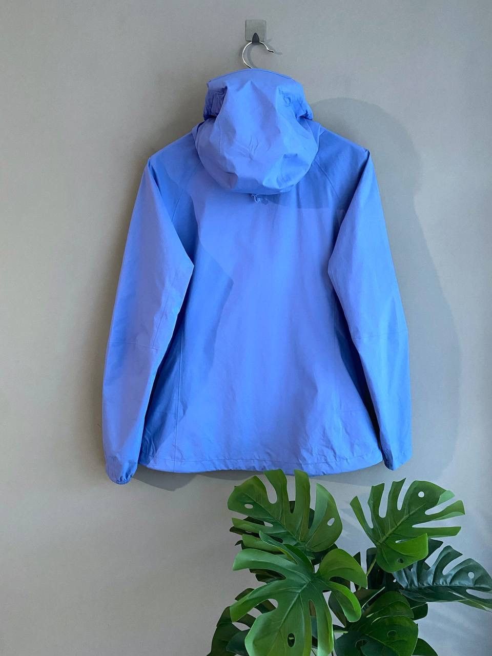 Montane Montane Minimus Women's Lite Waterproof Hooded Jacket M/UK12 Size M / US 6-8 / IT 42-44 - 14 Thumbnail