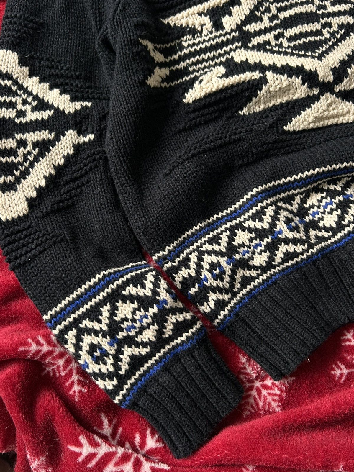 Polo Ralph Lauren Vintage Polo Ralph Lauren Native Crewneck Ski Sweater small Size S / US 4 / IT 40 - 8 Thumbnail