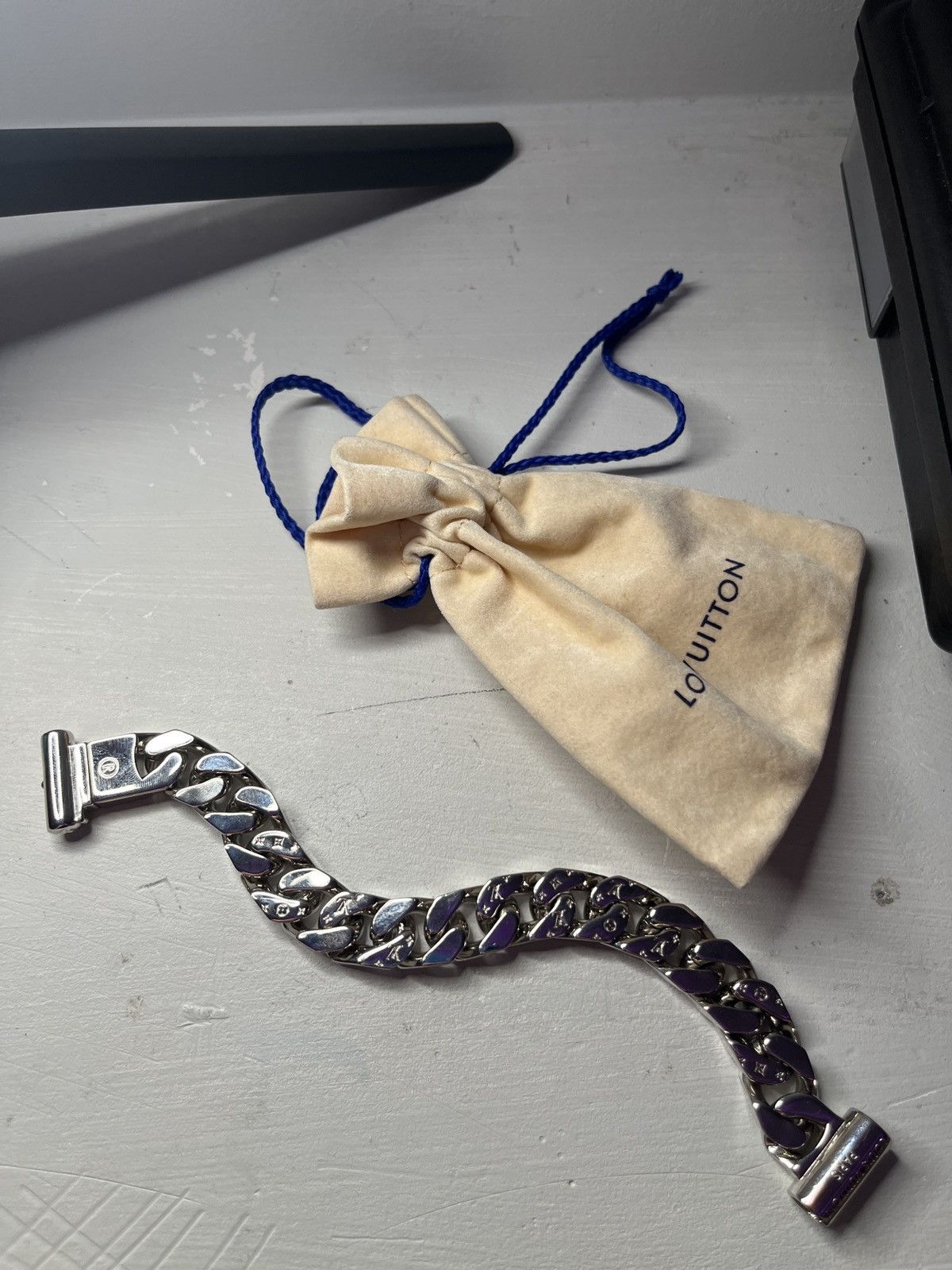 Louis Vuitton Louis Vuitton Chain Links Bracelet Engraved Monogram Silver Size ONE SIZE - 4 Thumbnail