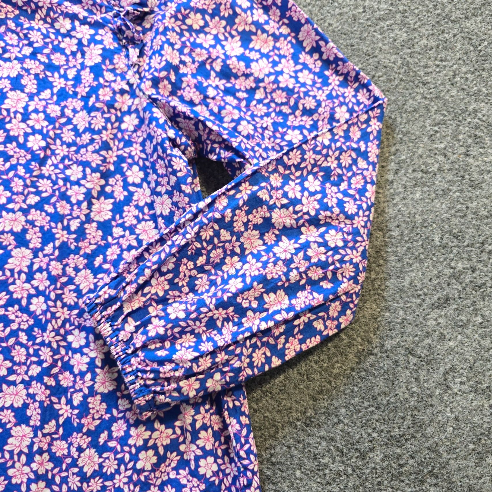 J.Crew J.CREW Blouse Shirt Womens Petite Small Floral Blue Pink Long Sleeve Preppy Career Casual Size S / US 4 / IT 40 - 4 Thumbnail