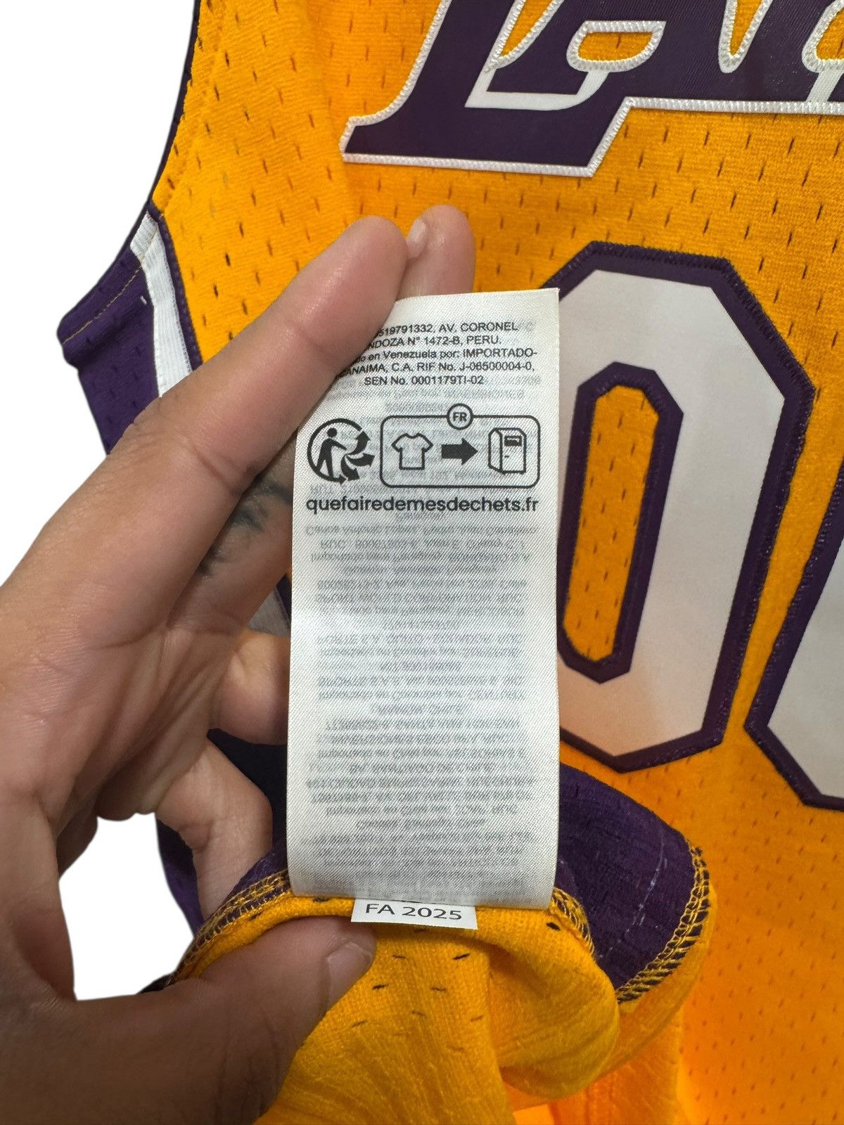Playboi Carti Playboi Carti x Mitchell & Ness YVL Lakers Jersey Yellow Size US M / EU 48-50 / 2 - 10 Thumbnail