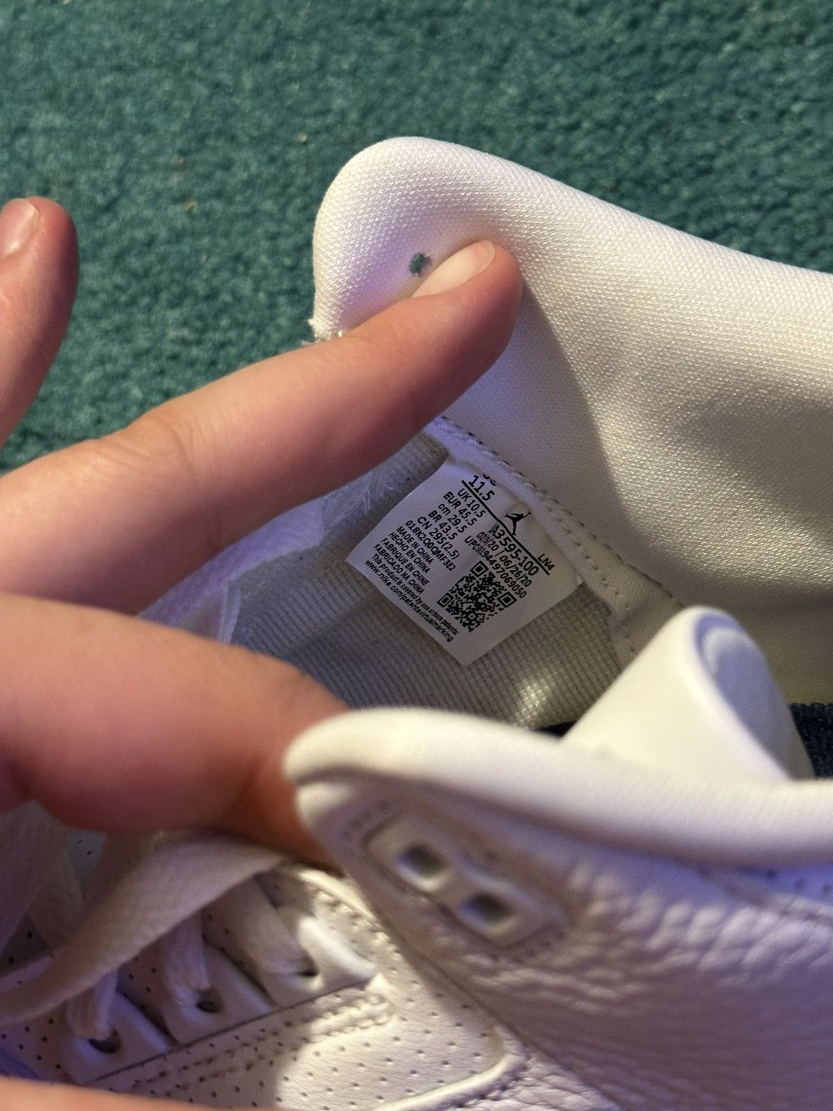 Fragment Design × Jordan Brand Air Jordan 3 Retro x Fragment Design Size US 11.5 / EU 44-45 - 15 Thumbnail