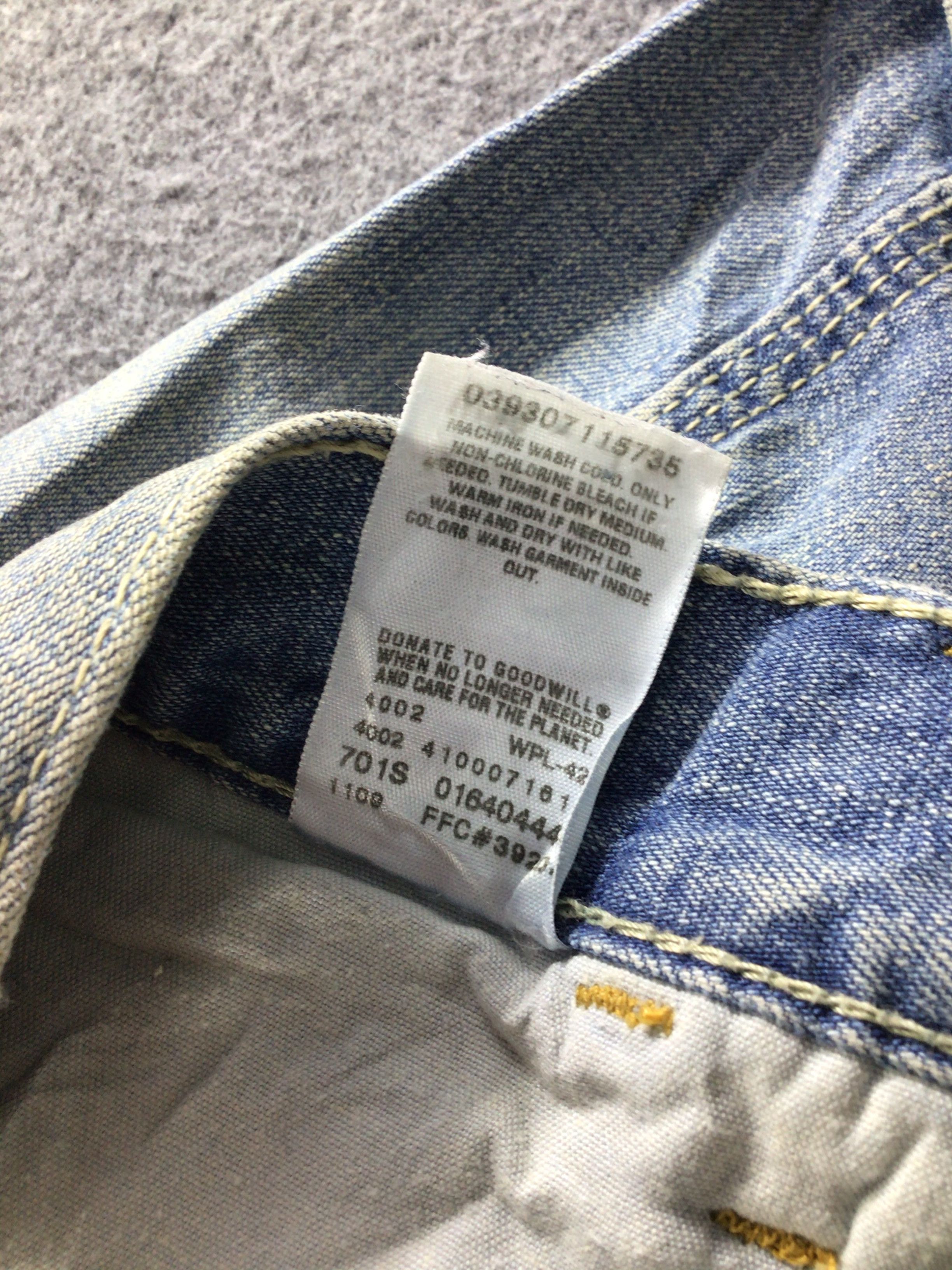 Levi's Vintage Levis 701 Carpenter Jeans Faded Blue -J575 Size US 41 - 10 Thumbnail