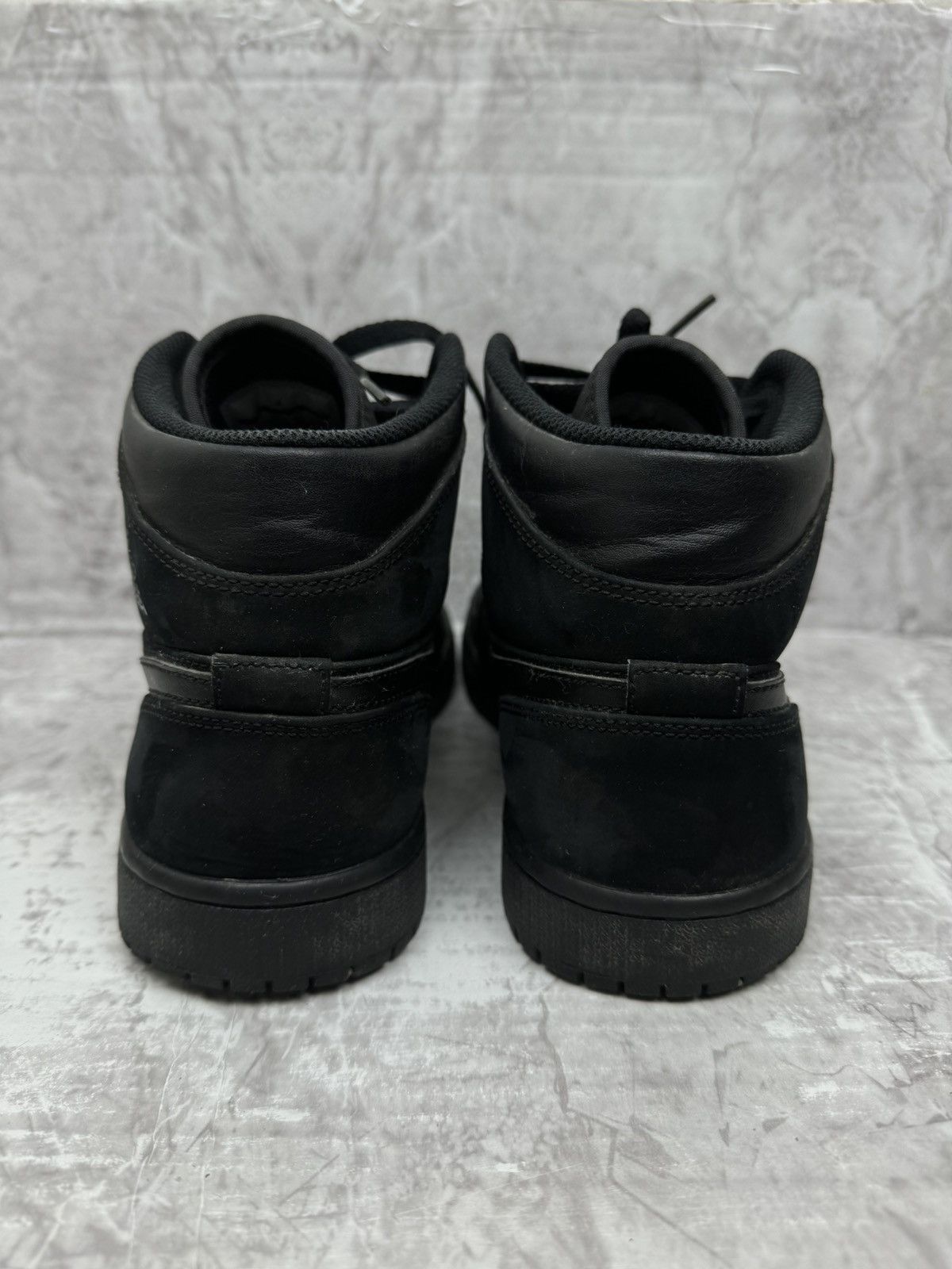 Jordan Brand Jordan 1 Retro Mid black (2018) Size US 10 / EU 43 - 5 Thumbnail